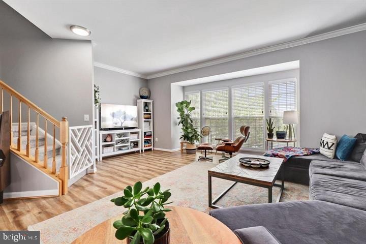 RIVERSIDE STATION - Residential Lease