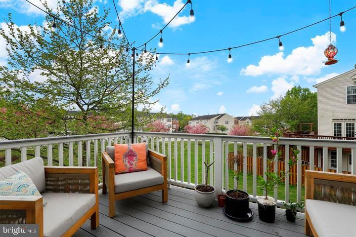 RIVERSIDE STATION - Residential Lease