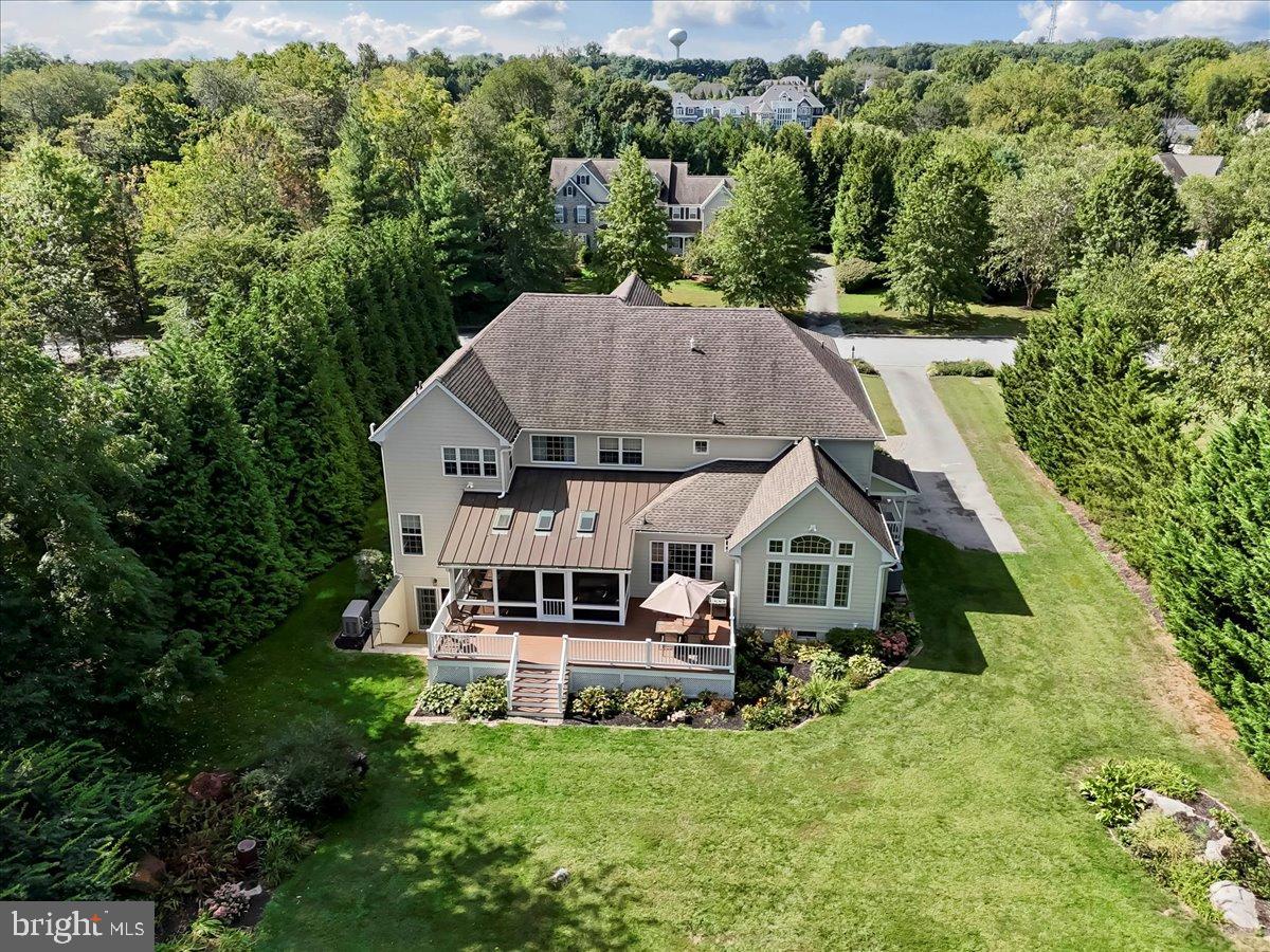 PONDVIEW - Residential