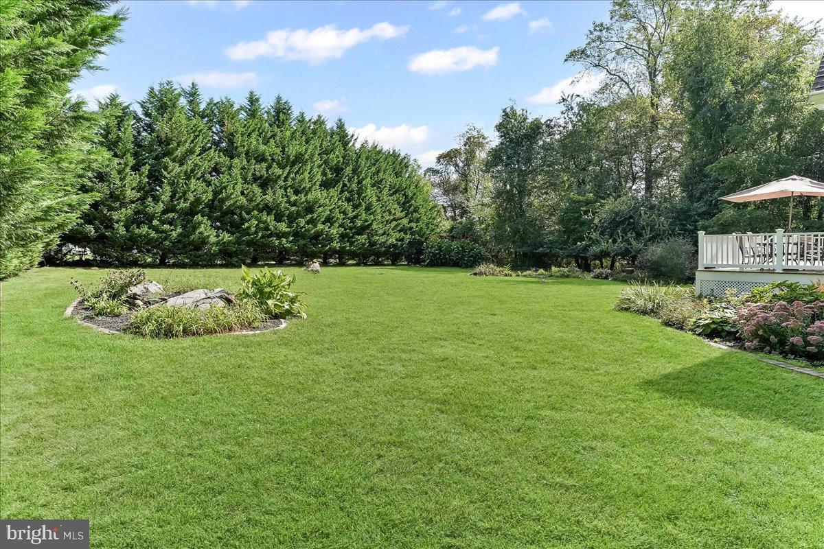 PONDVIEW - Residential