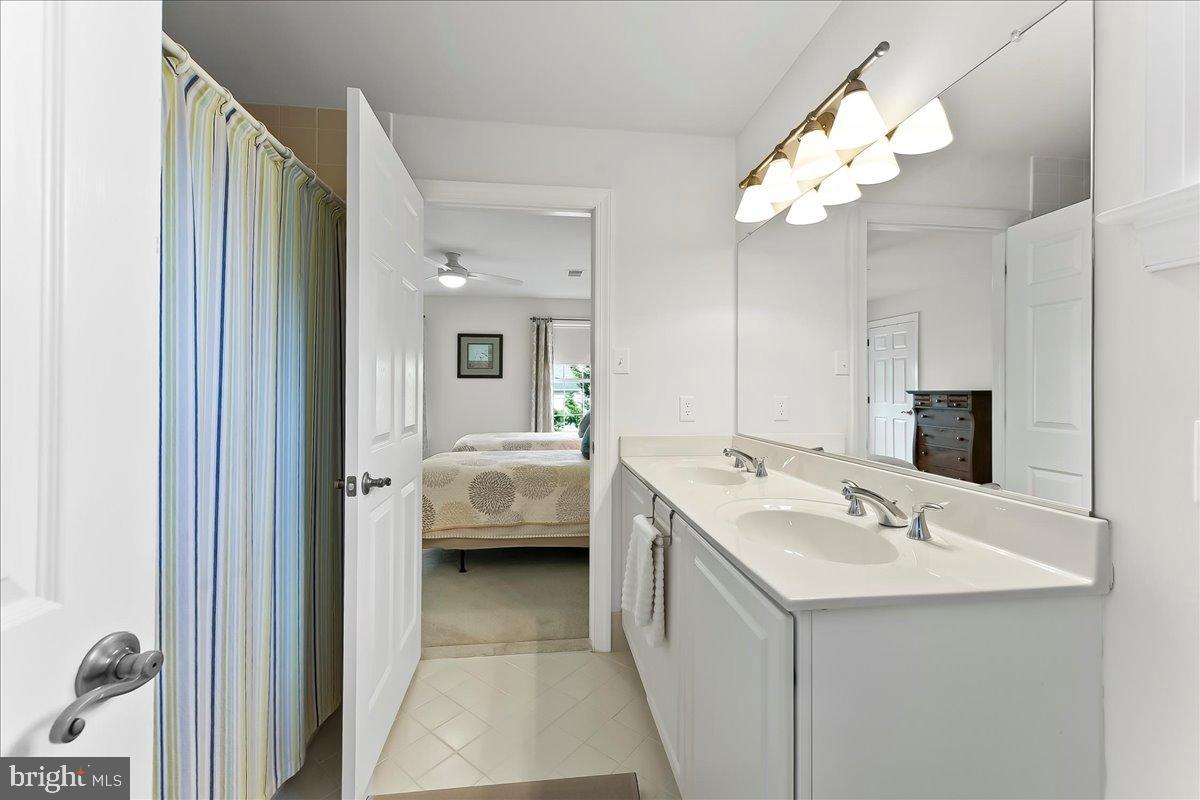 PONDVIEW - Residential