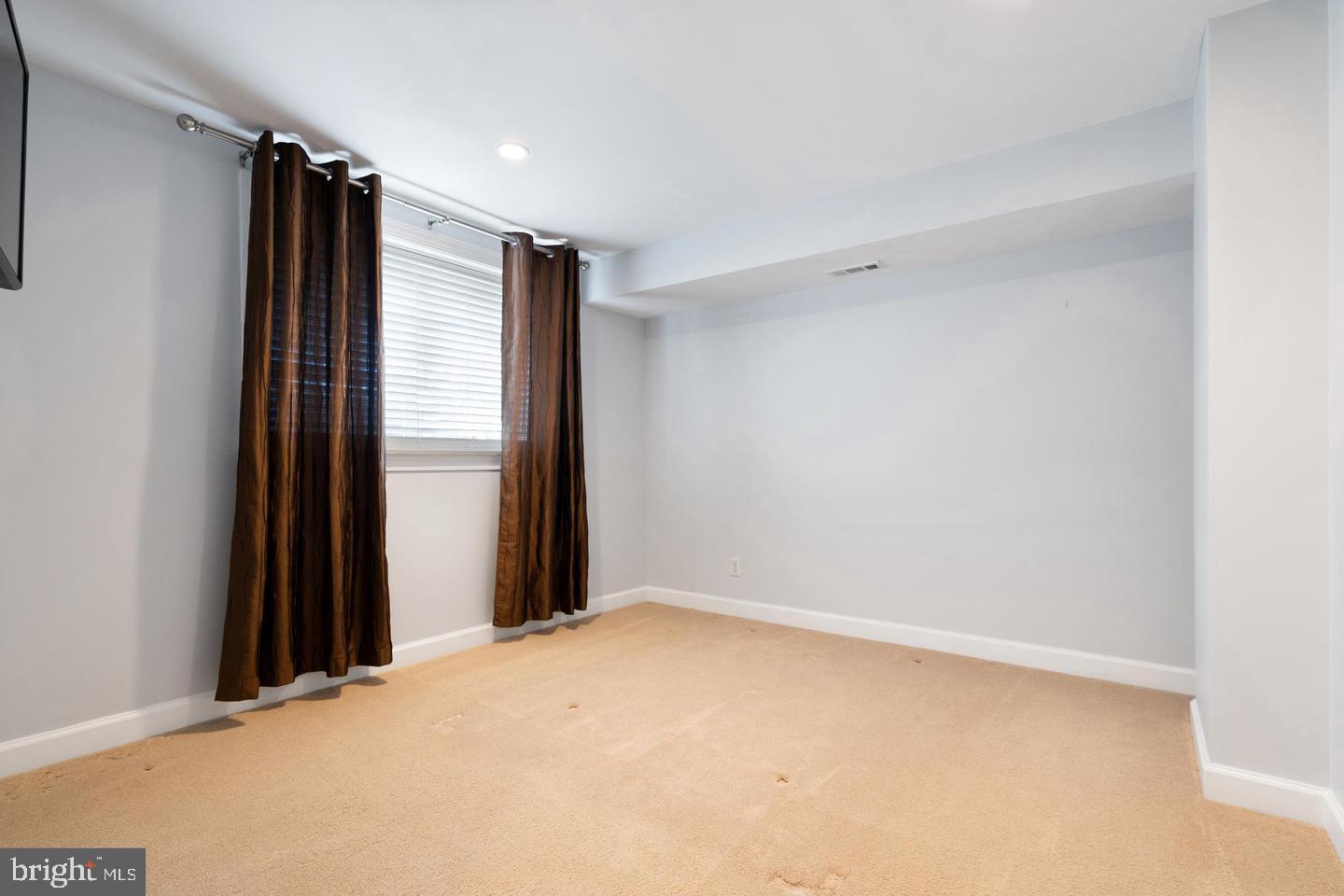 FRANKLIN GLEN - Residential Lease