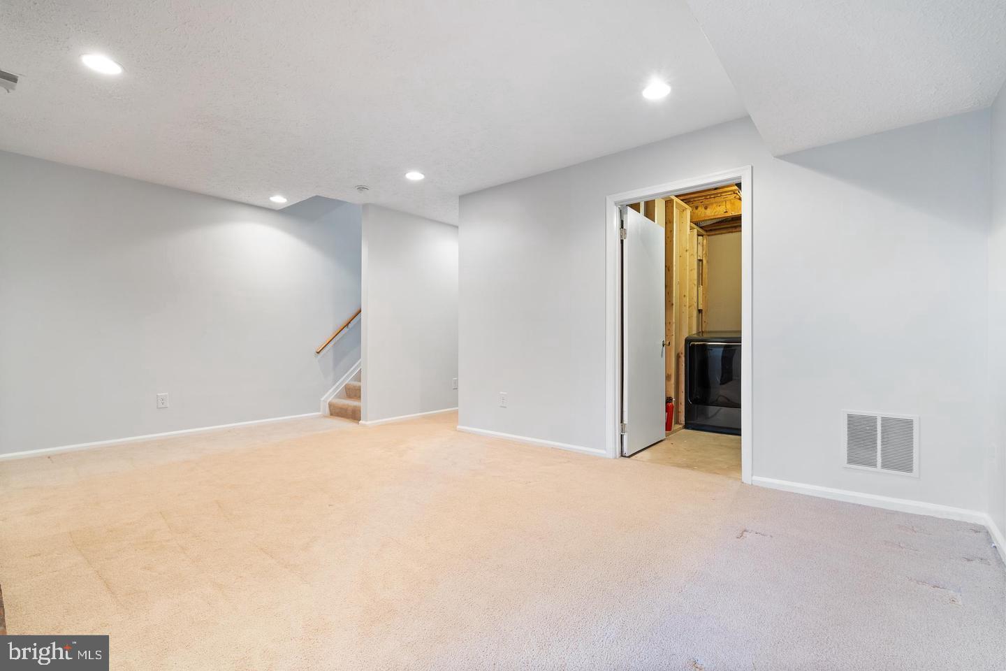 FRANKLIN GLEN - Residential Lease