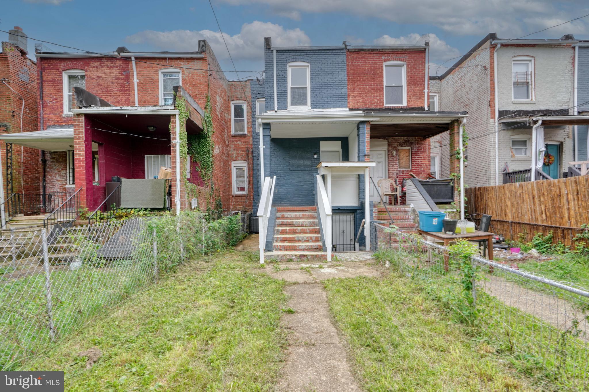 ARLINGTON - Residential