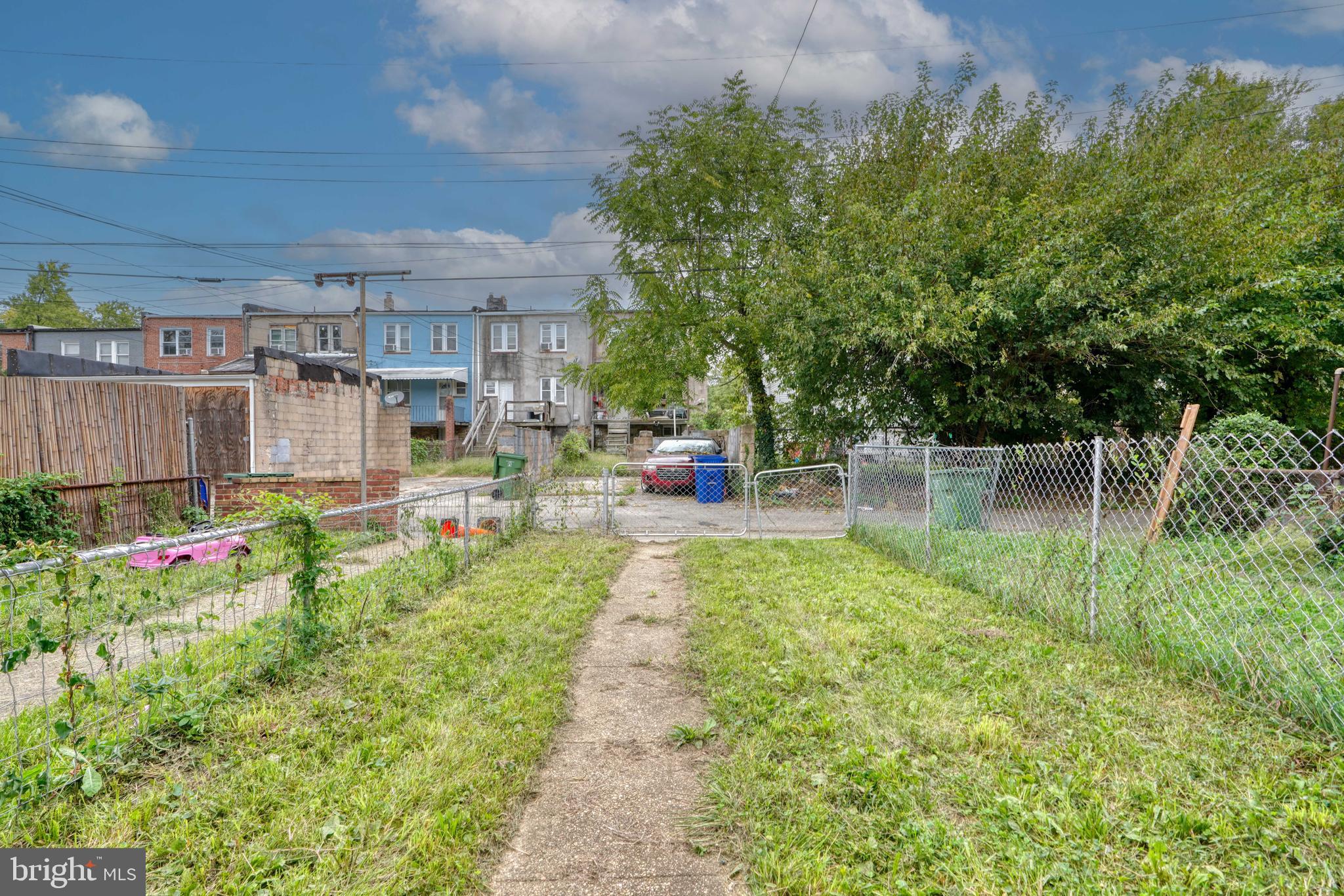 ARLINGTON - Residential