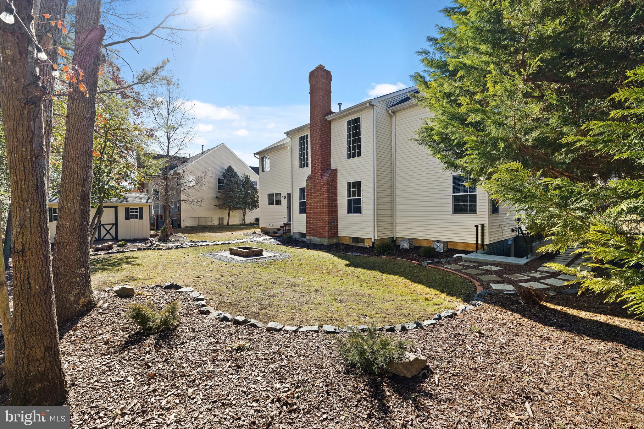 HUNTERS POINTE - Residential