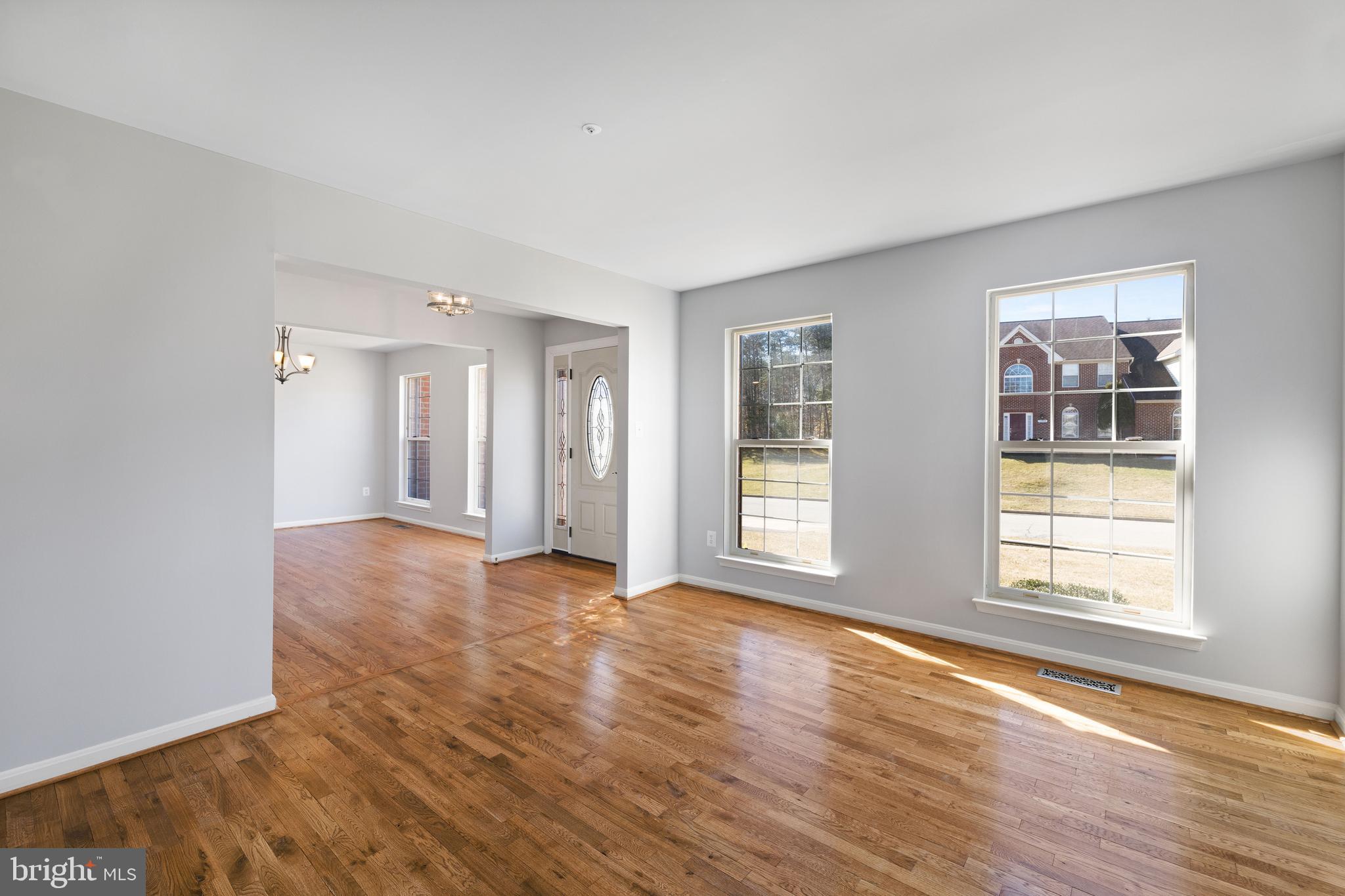 HUNTERS POINTE - Residential