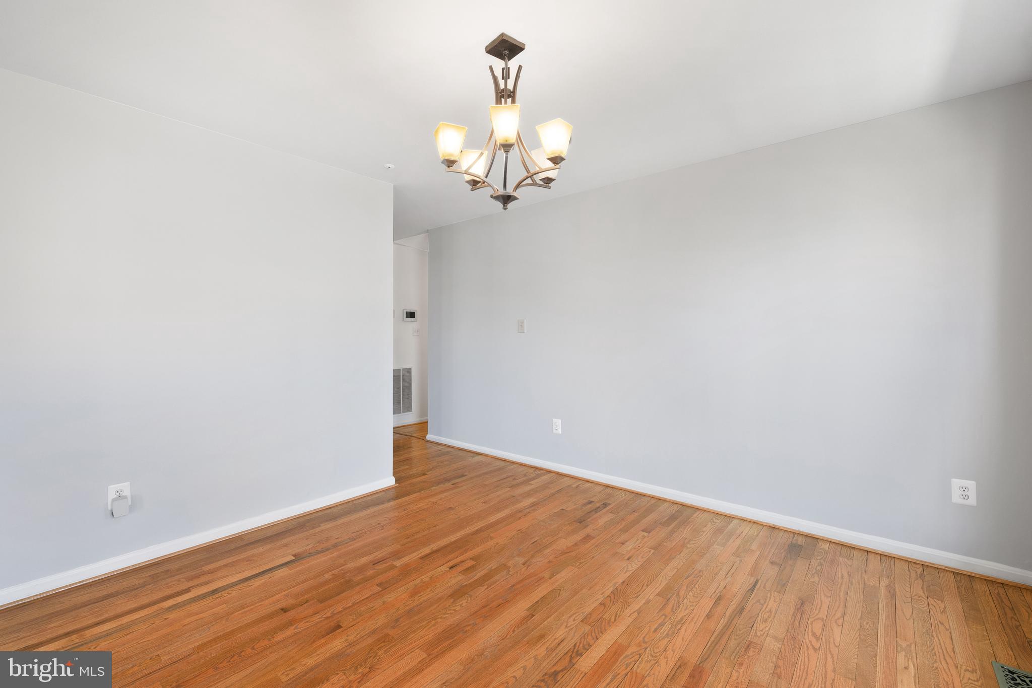 HUNTERS POINTE - Residential