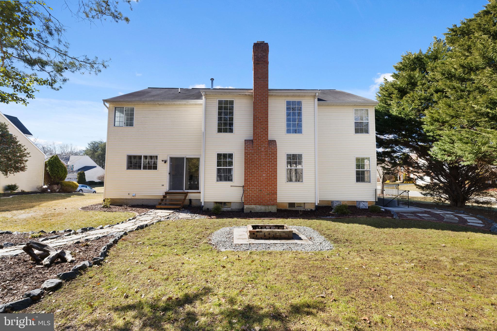 HUNTERS POINTE - Residential