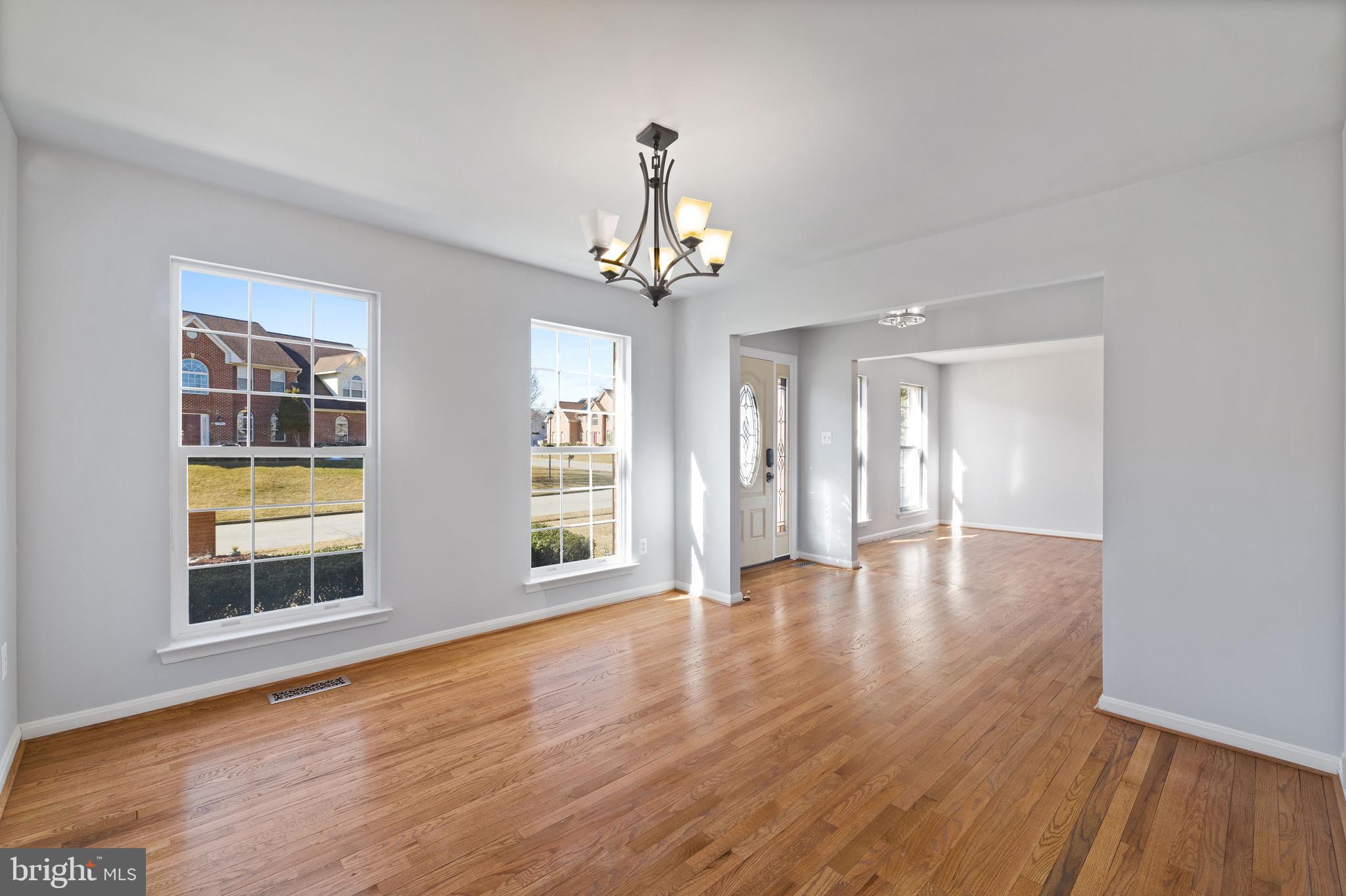 HUNTERS POINTE - Residential