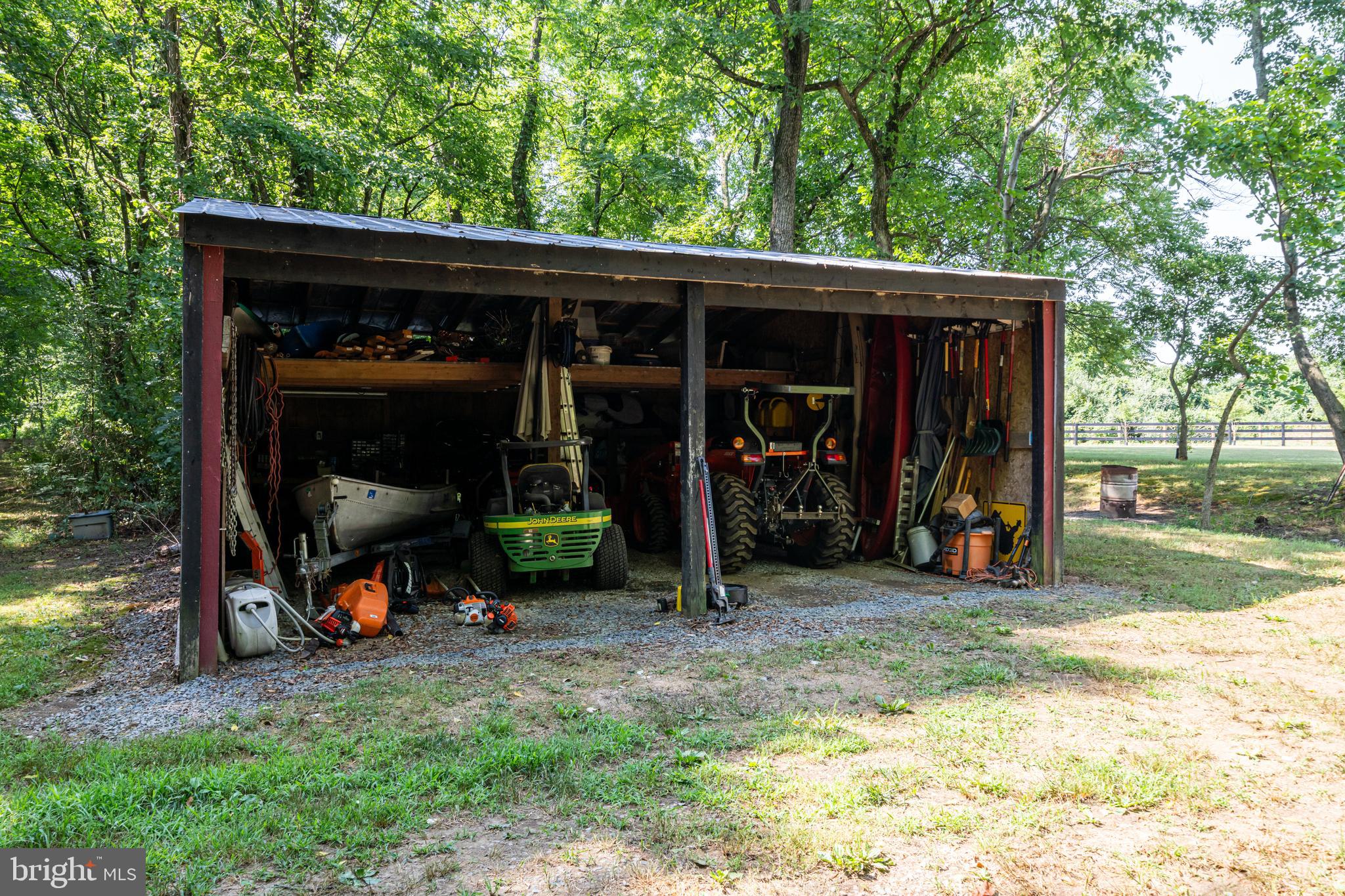 FOX KNOLL - Residential