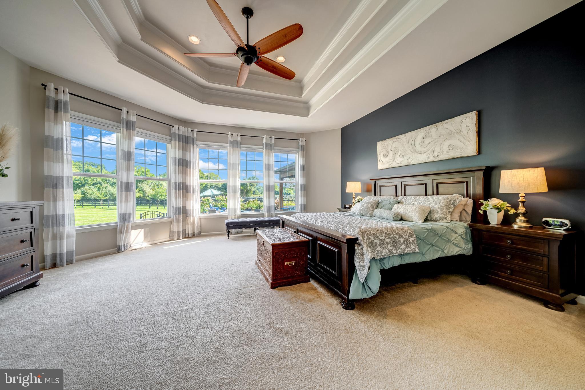 FOX KNOLL - Residential