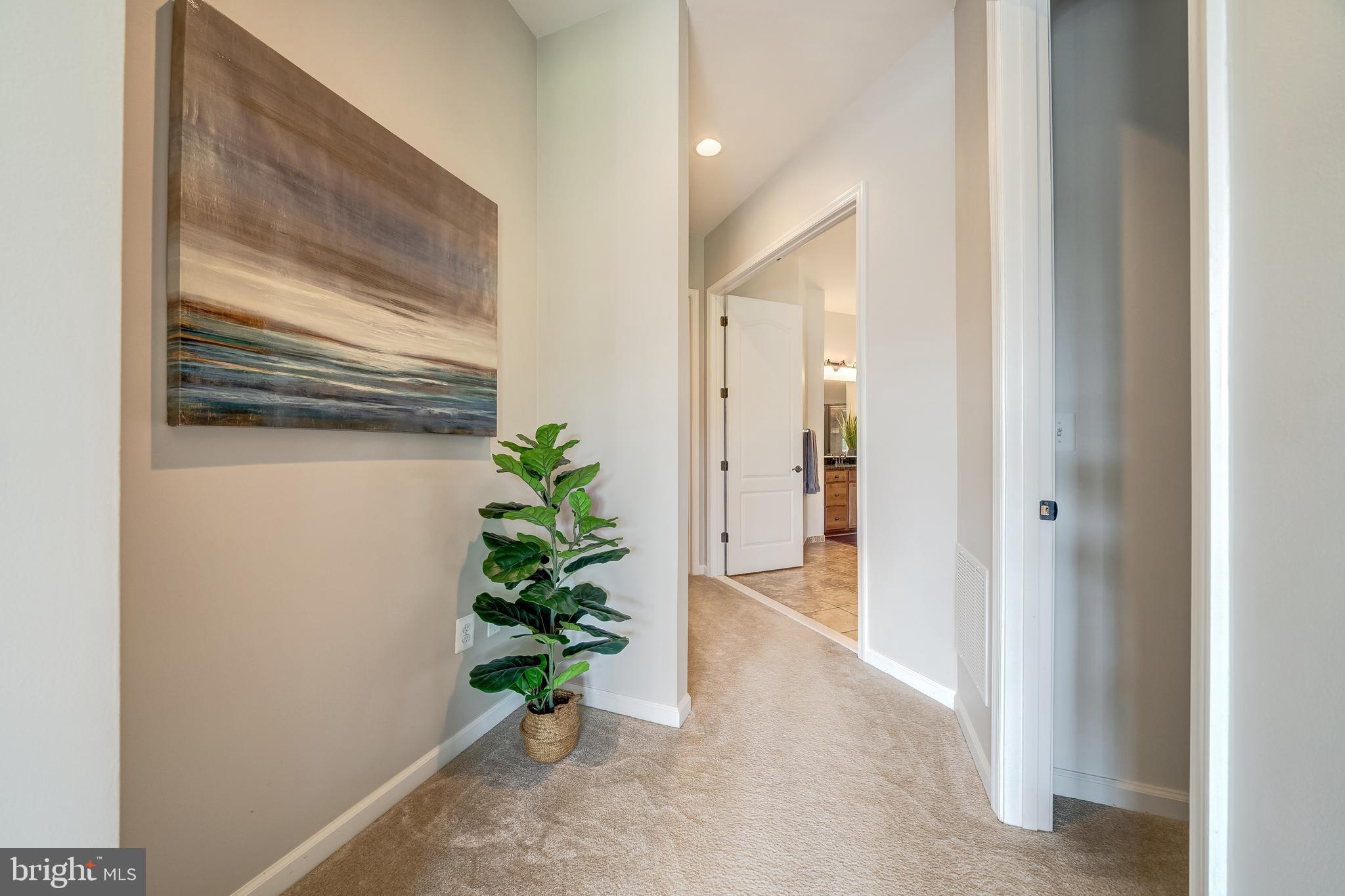 FOX KNOLL - Residential