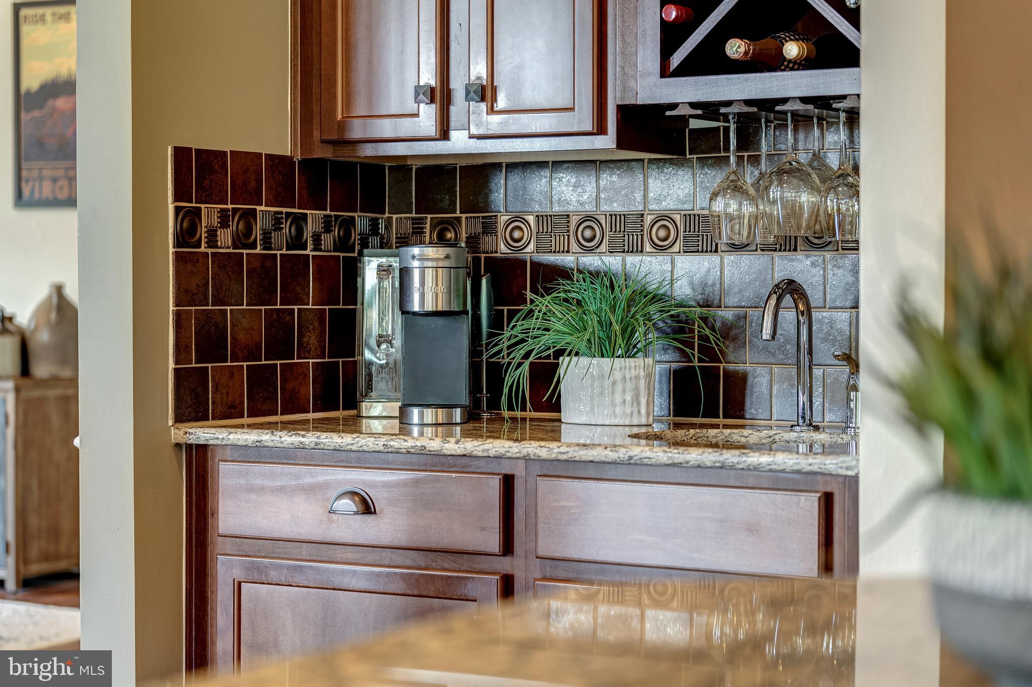 FOX KNOLL - Residential