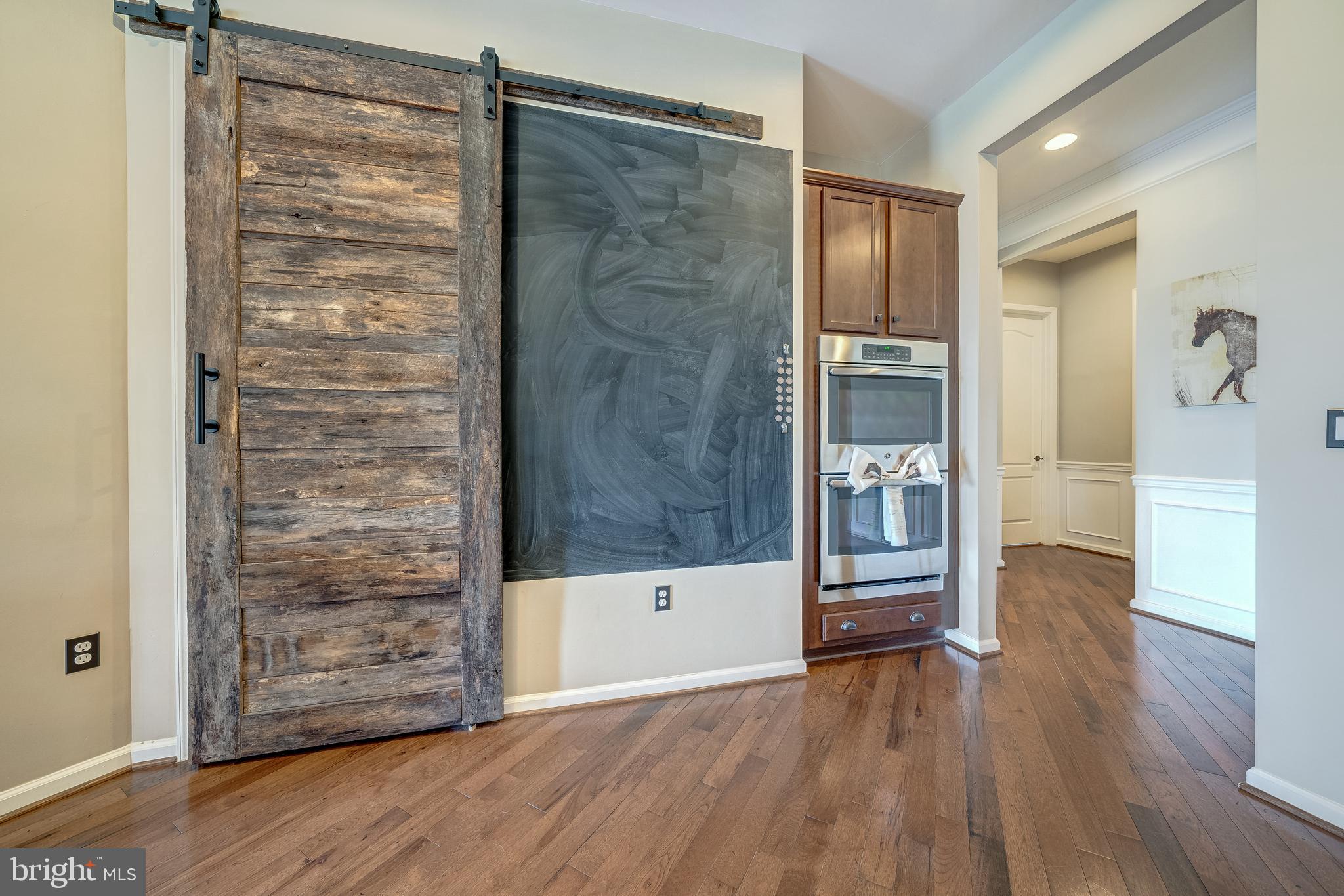 FOX KNOLL - Residential