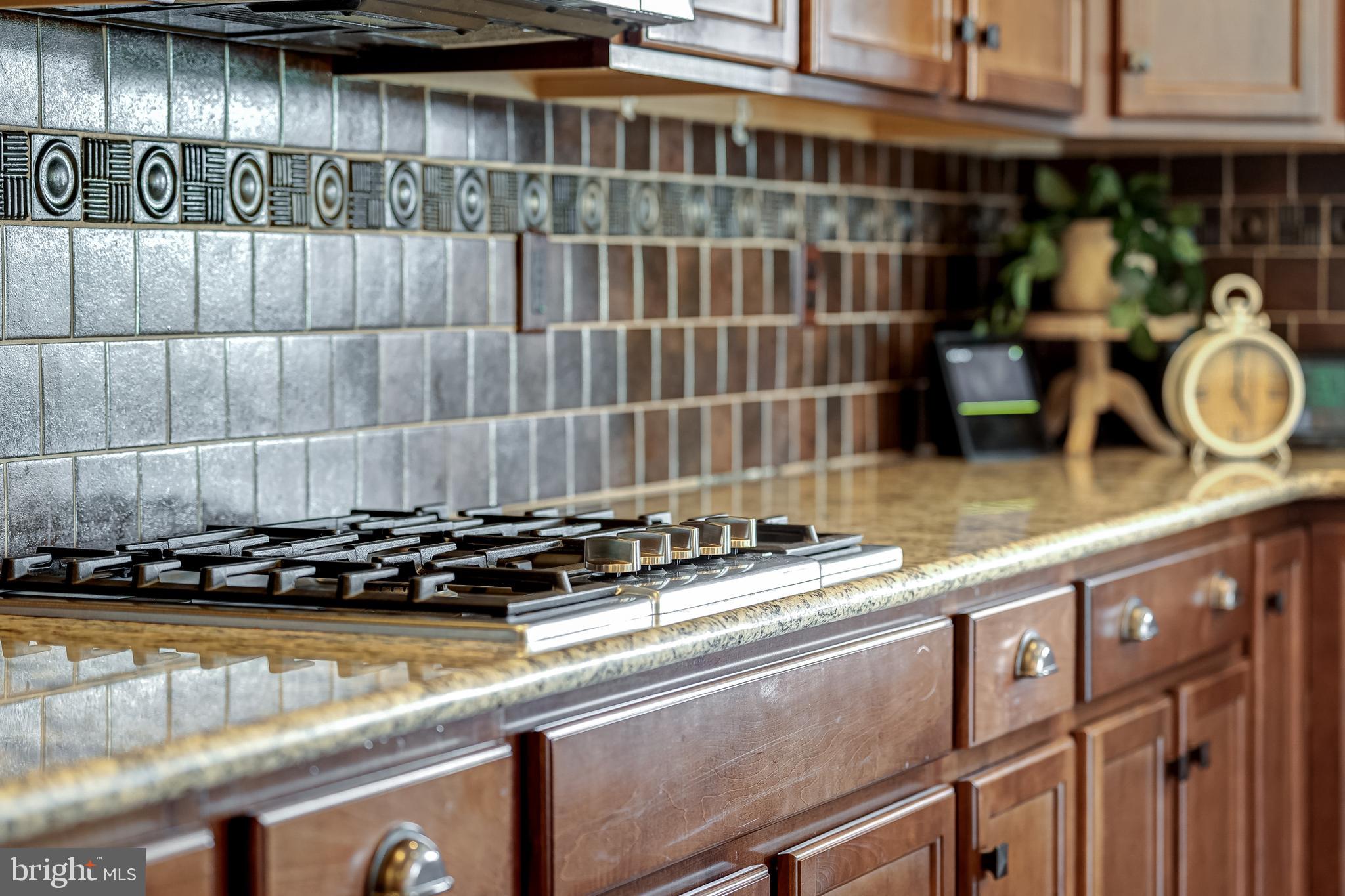 FOX KNOLL - Residential