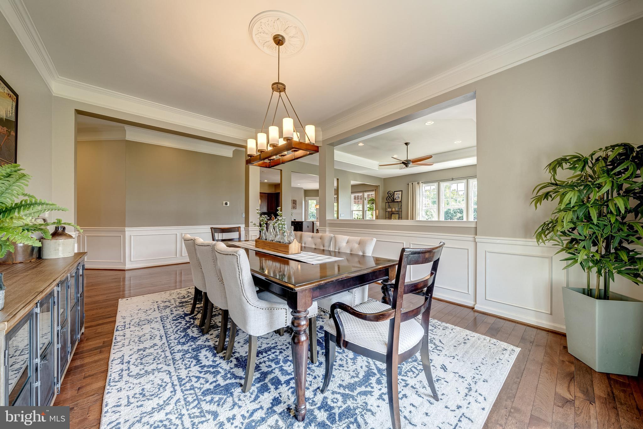 FOX KNOLL - Residential