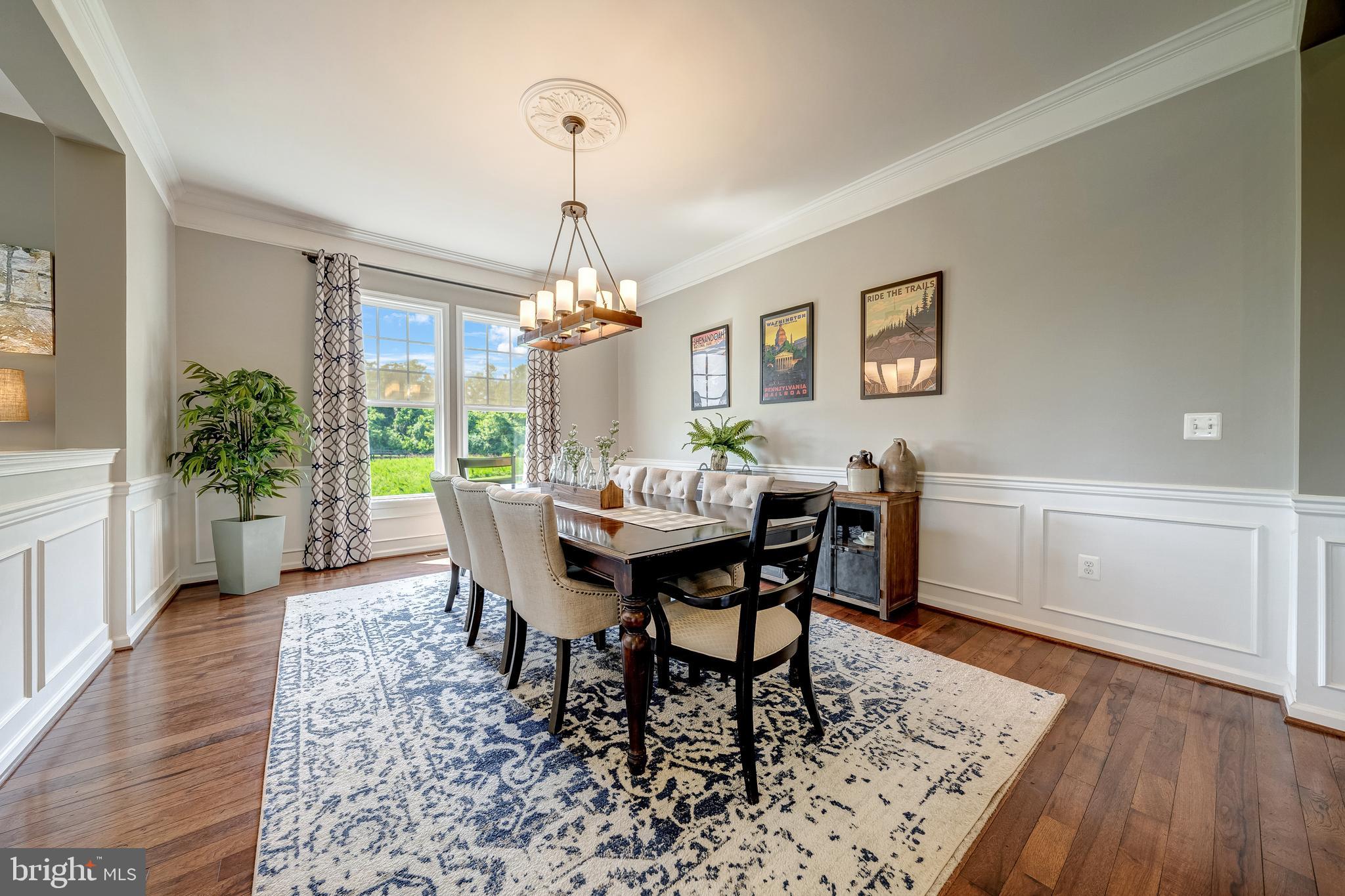 FOX KNOLL - Residential