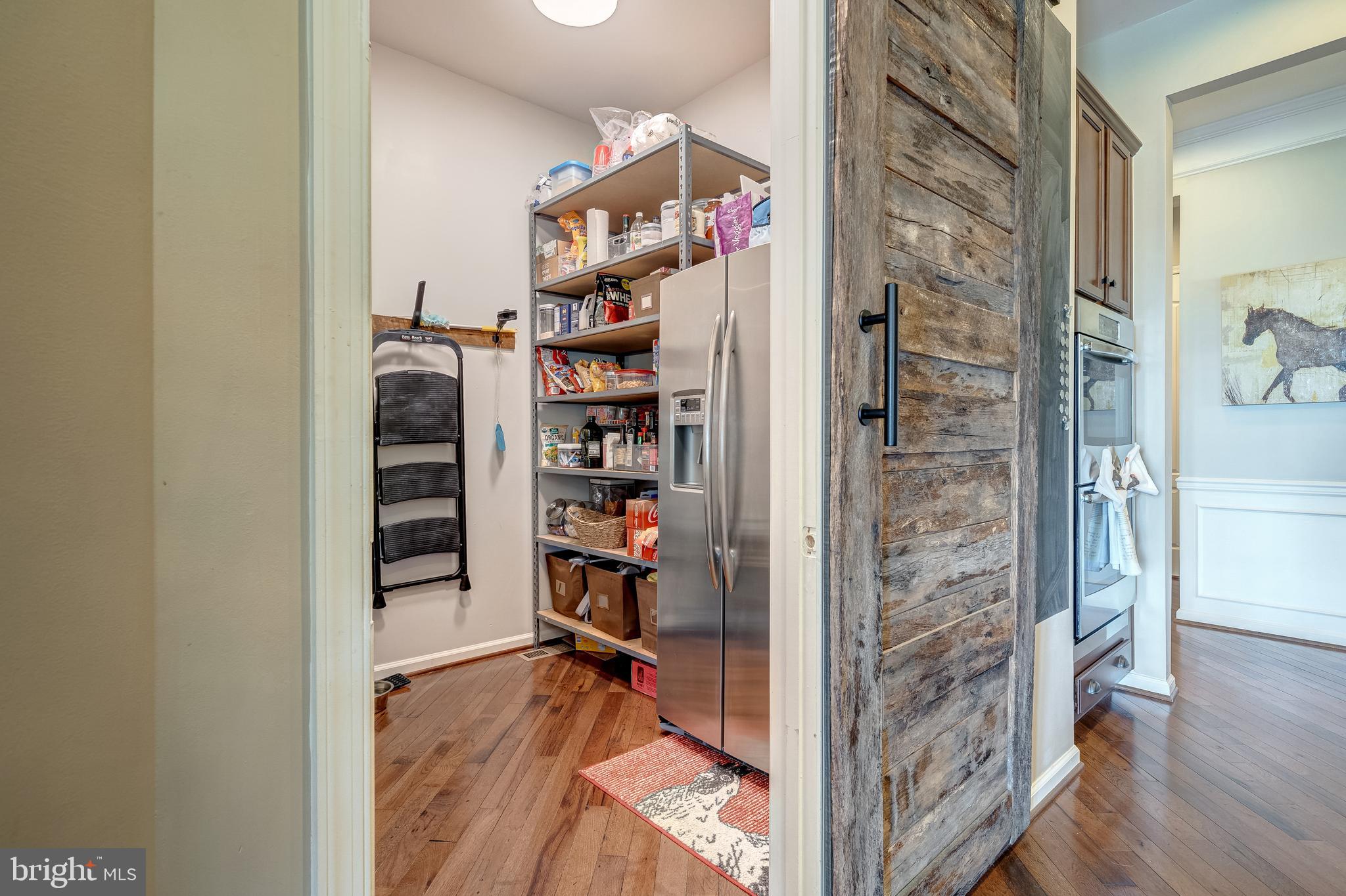 FOX KNOLL - Residential