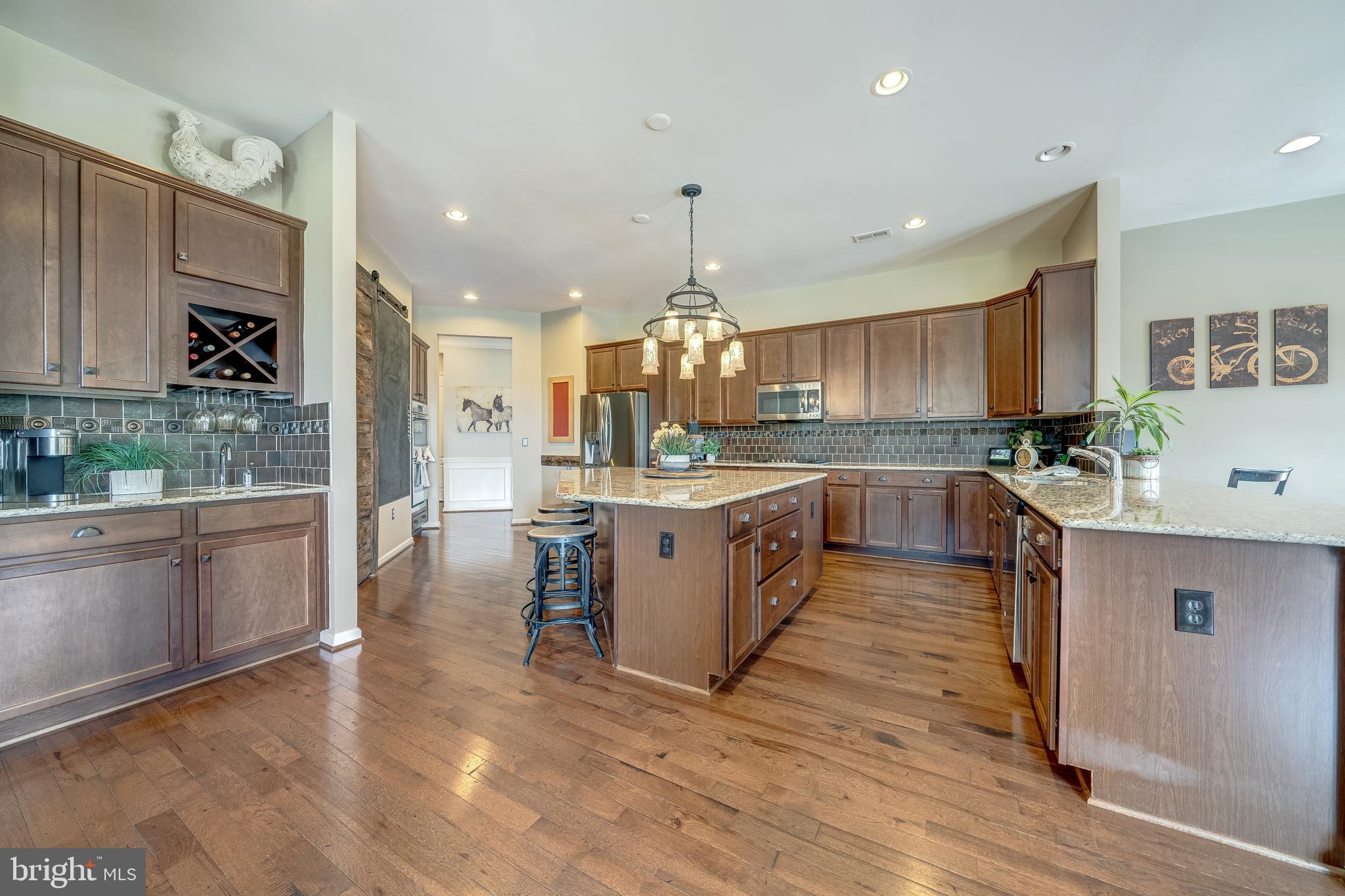 FOX KNOLL - Residential