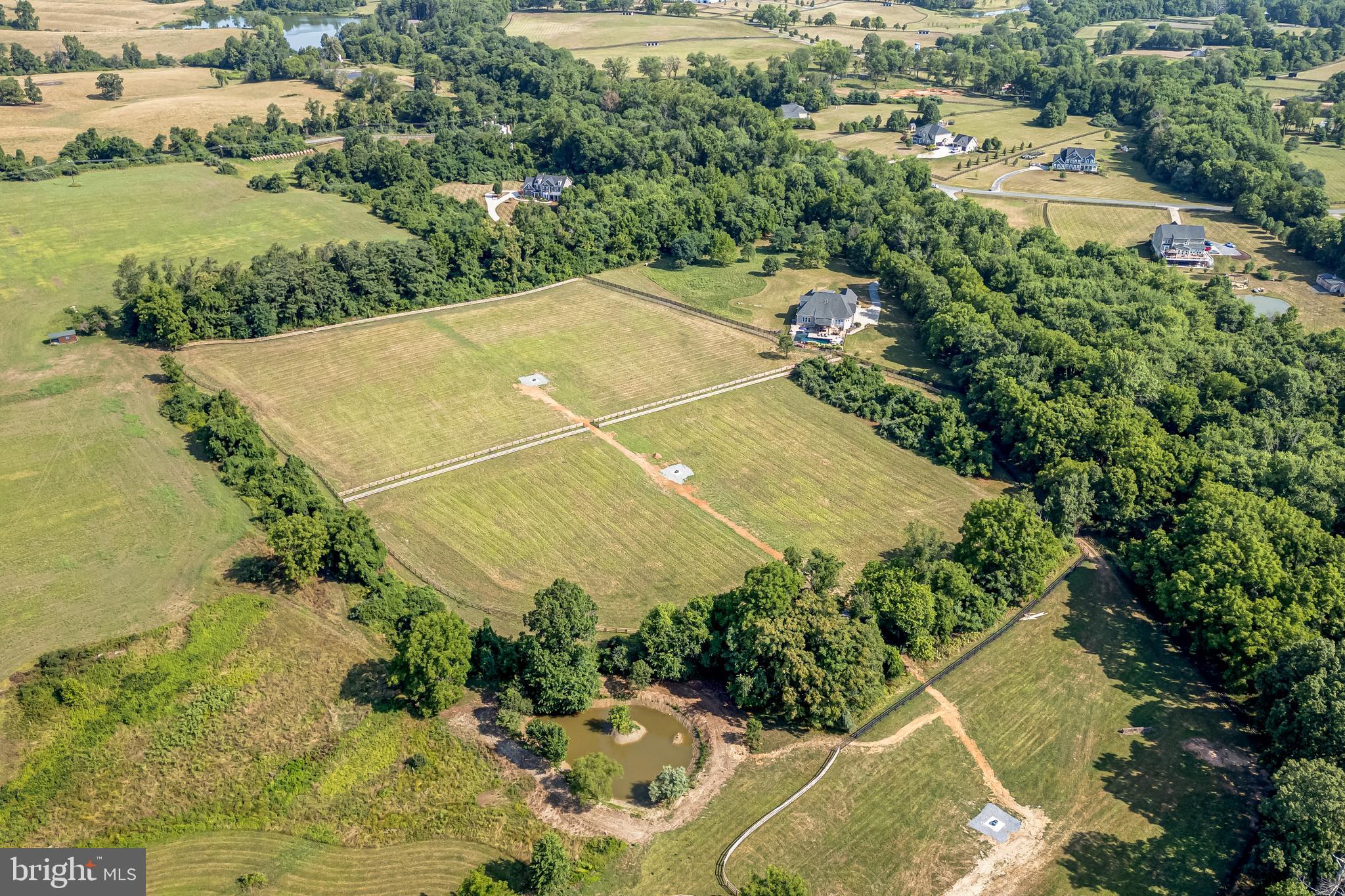 FOX KNOLL - Residential