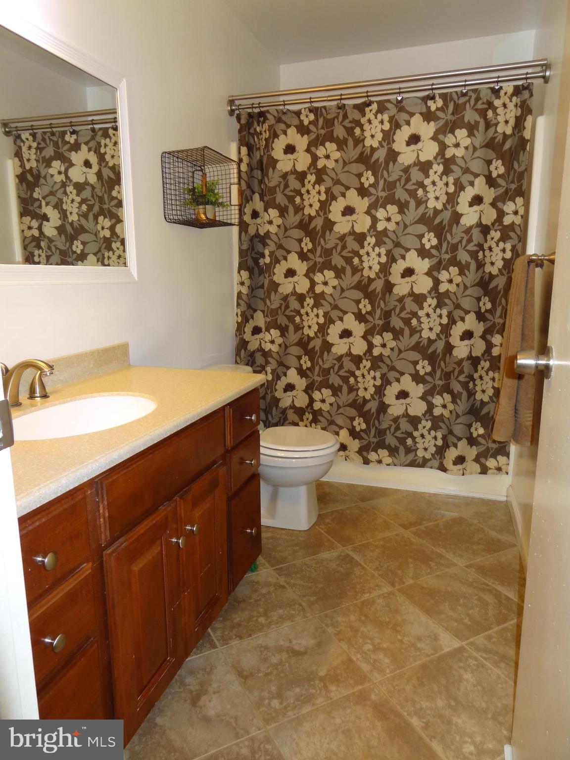 KIMBERLY WOODS VILLAGE - Residential