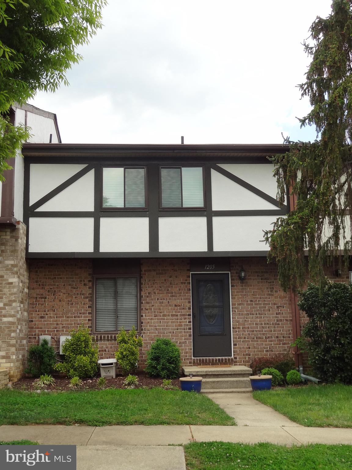 KIMBERLY WOODS VILLAGE - Residential