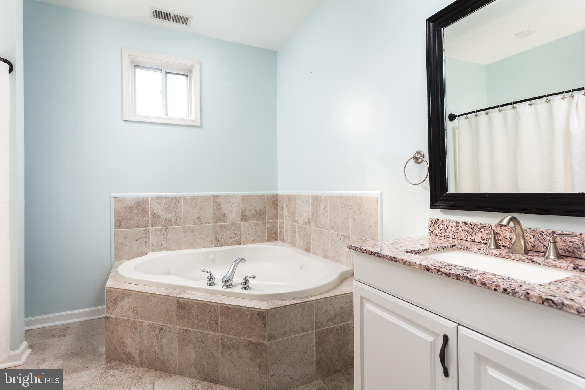 HYDE PARK - Residential