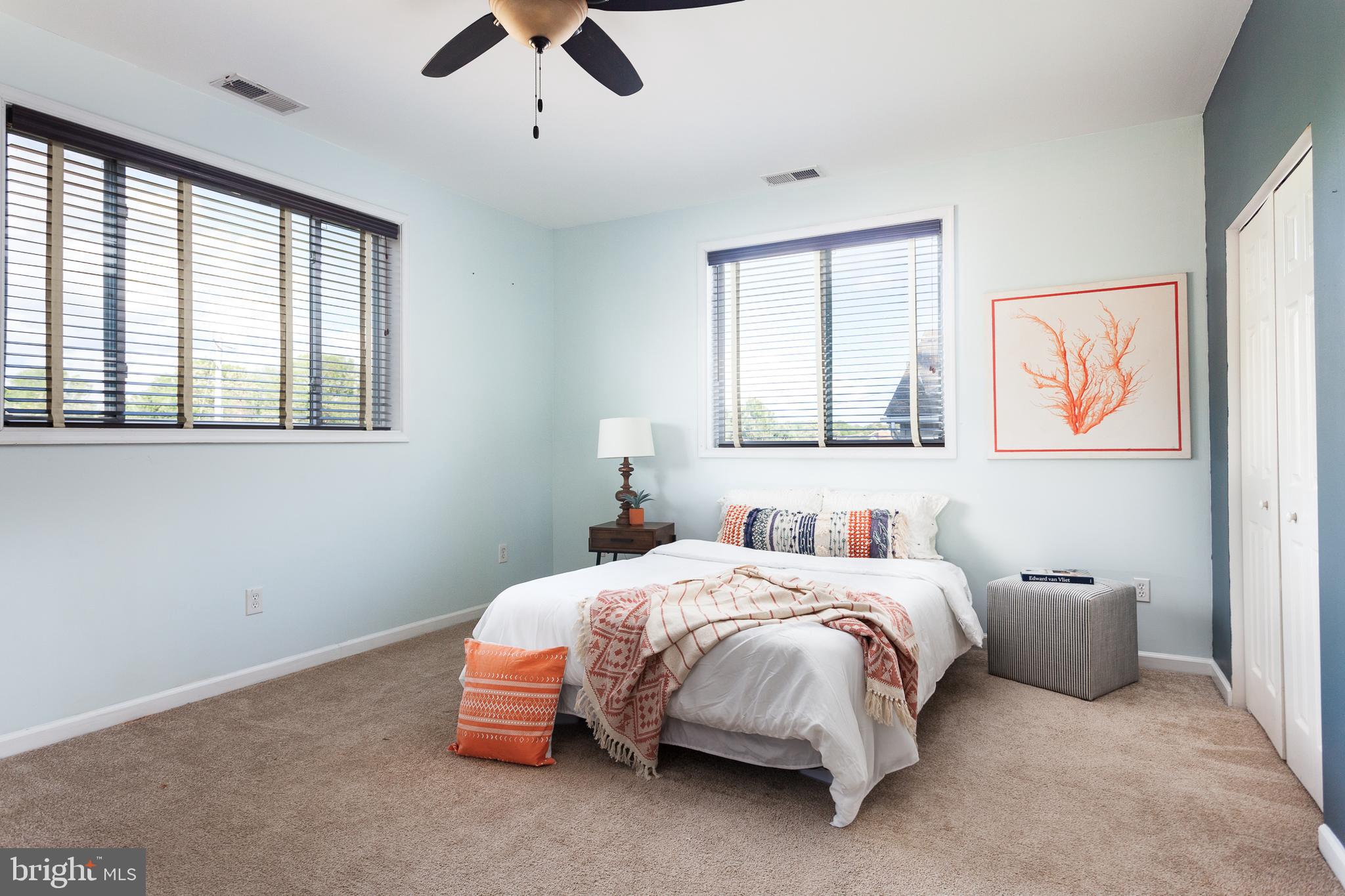 HYDE PARK - Residential