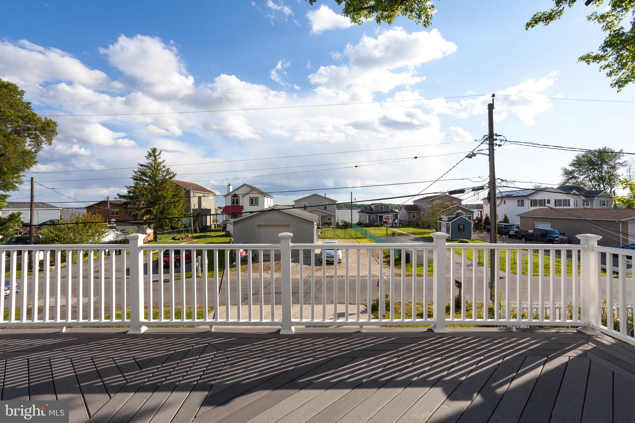 HYDE PARK - Residential