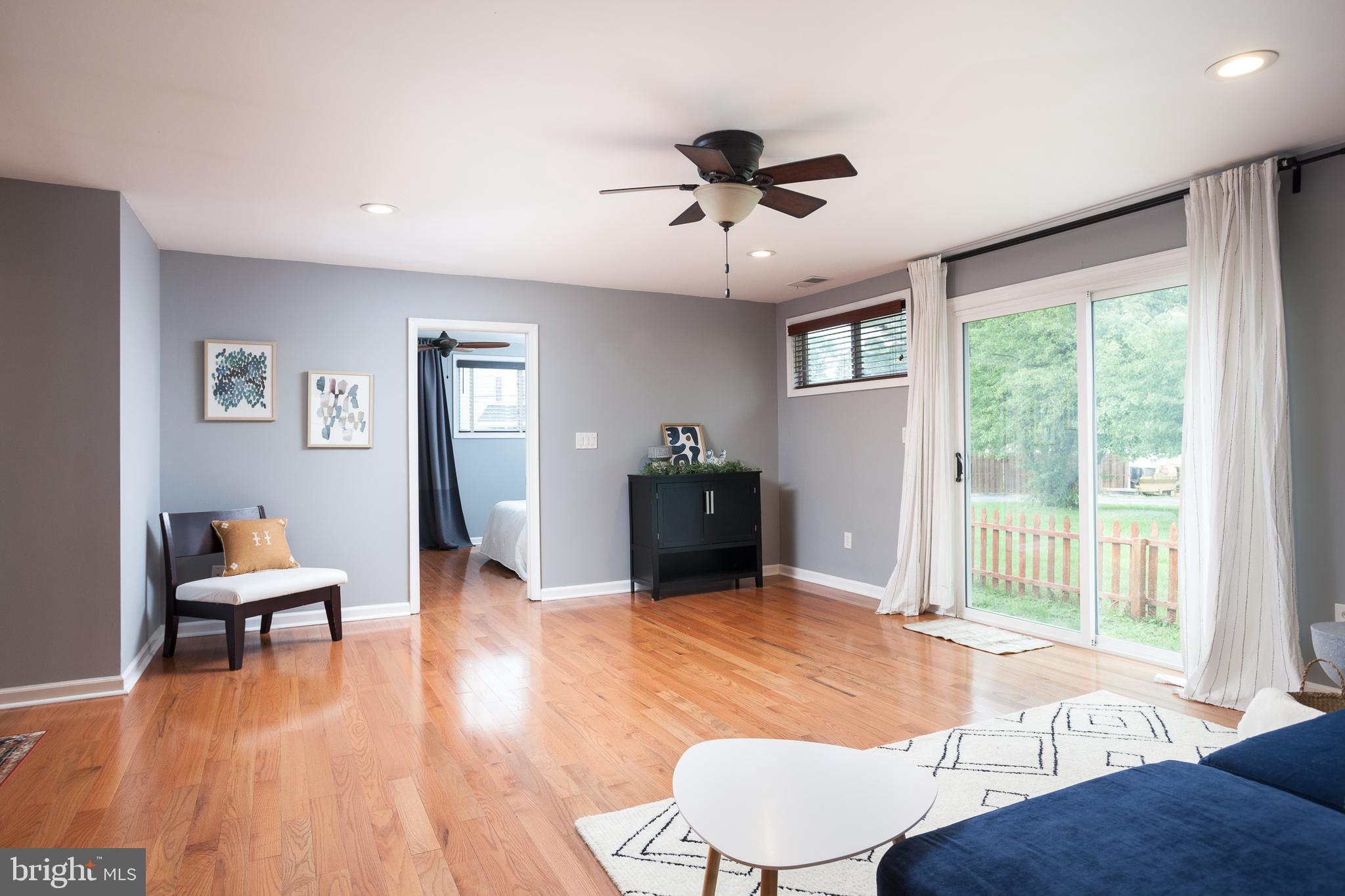 HYDE PARK - Residential