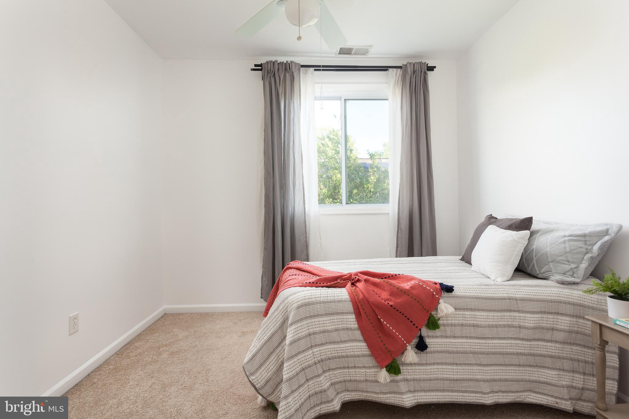 HYDE PARK - Residential