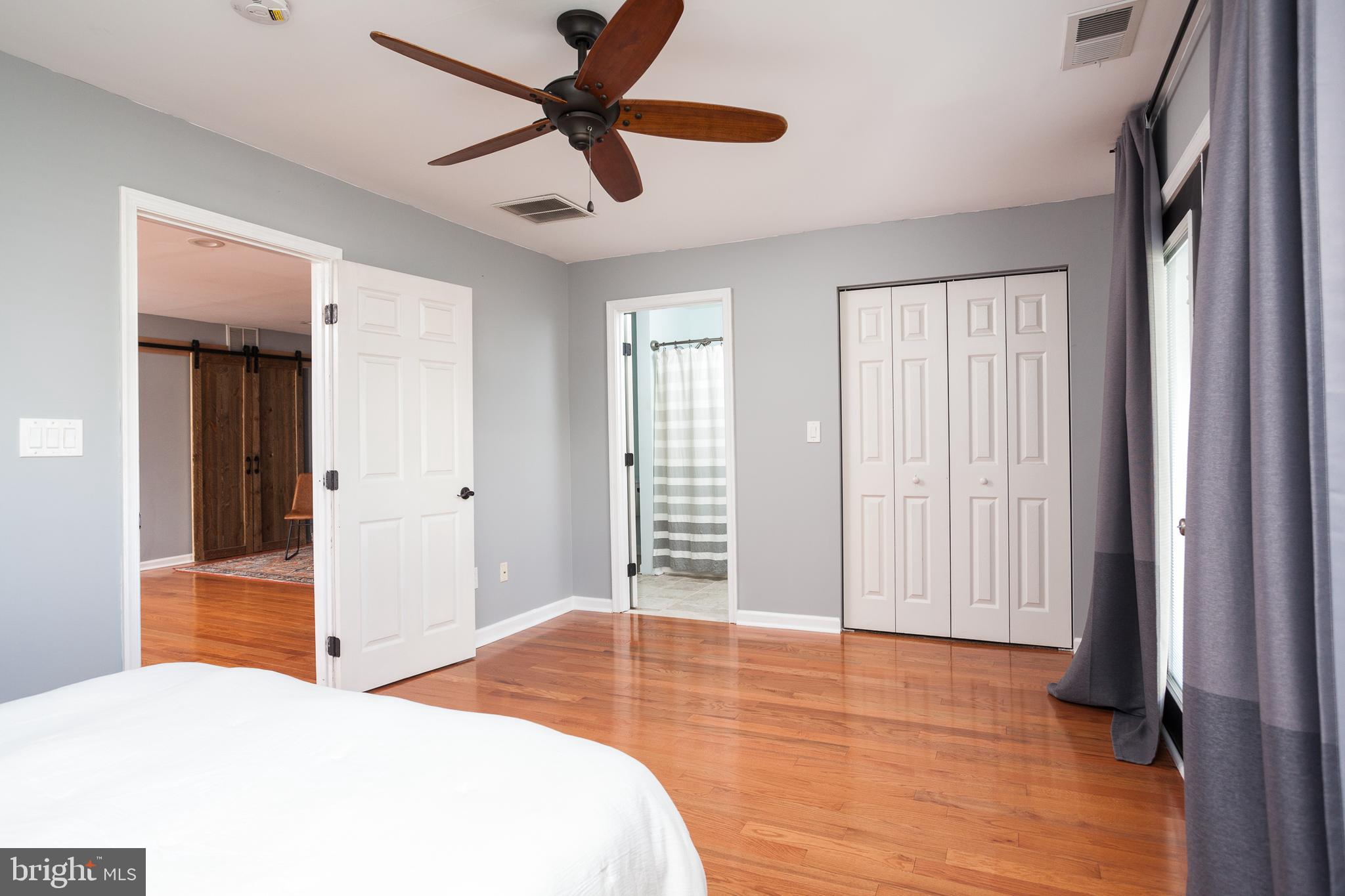 HYDE PARK - Residential