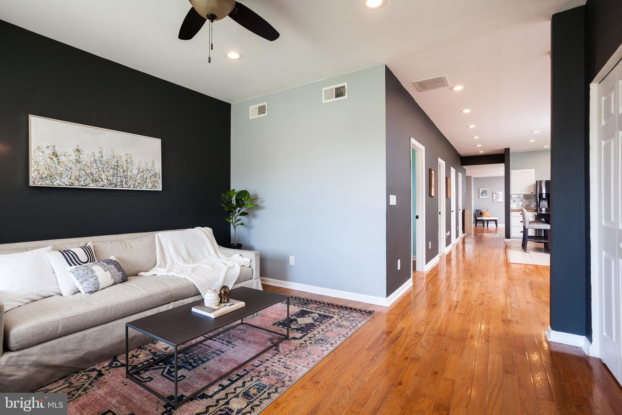 HYDE PARK - Residential