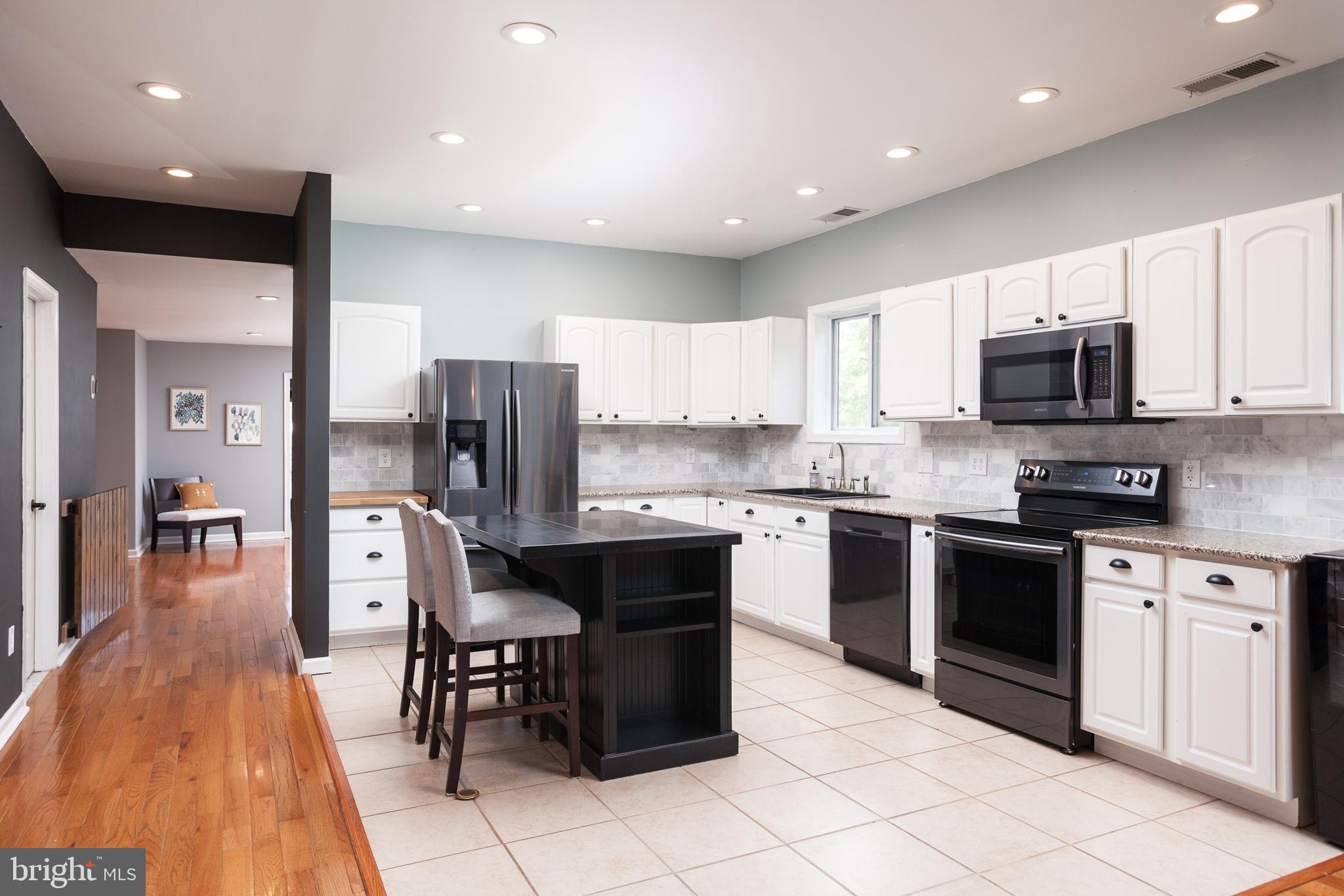 HYDE PARK - Residential