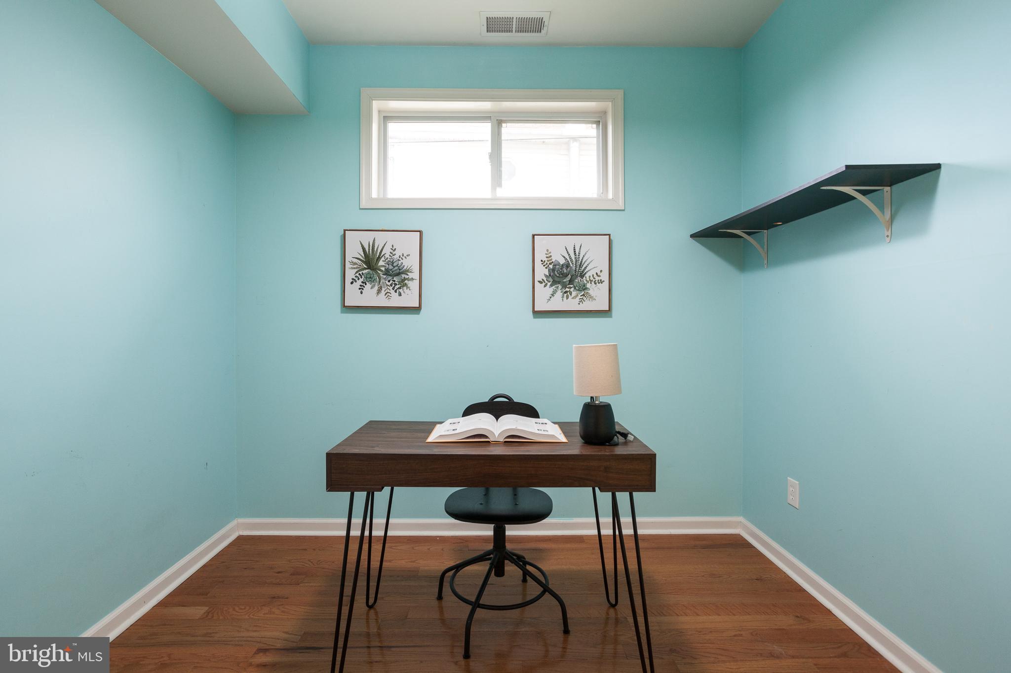 HYDE PARK - Residential