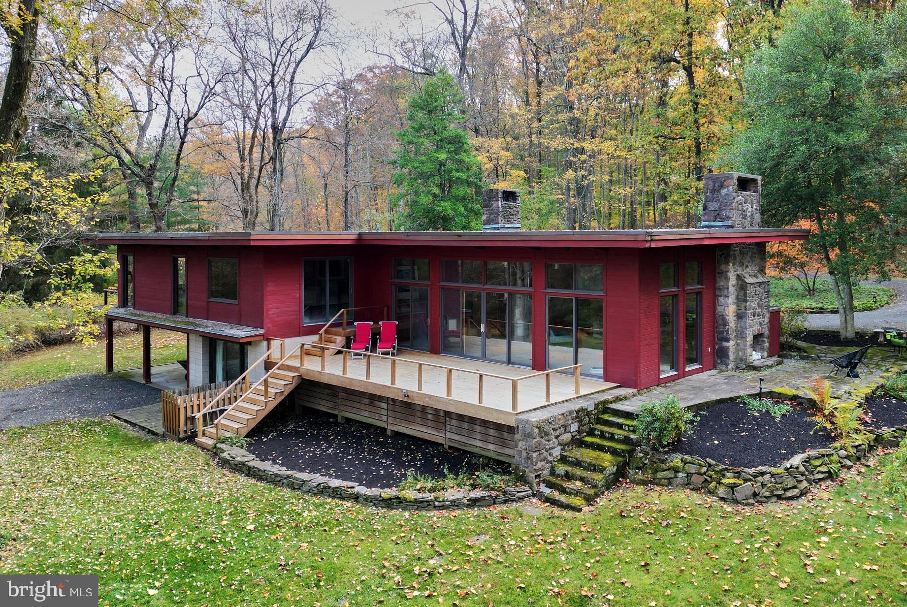 STONE MOUNT @ JERI - Residential