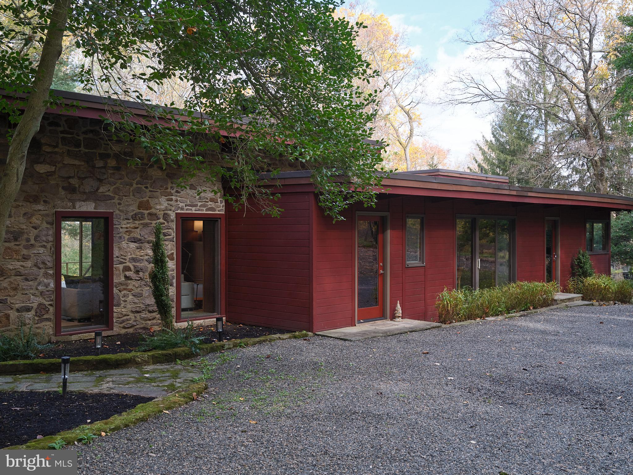 STONE MOUNT @ JERI - Residential