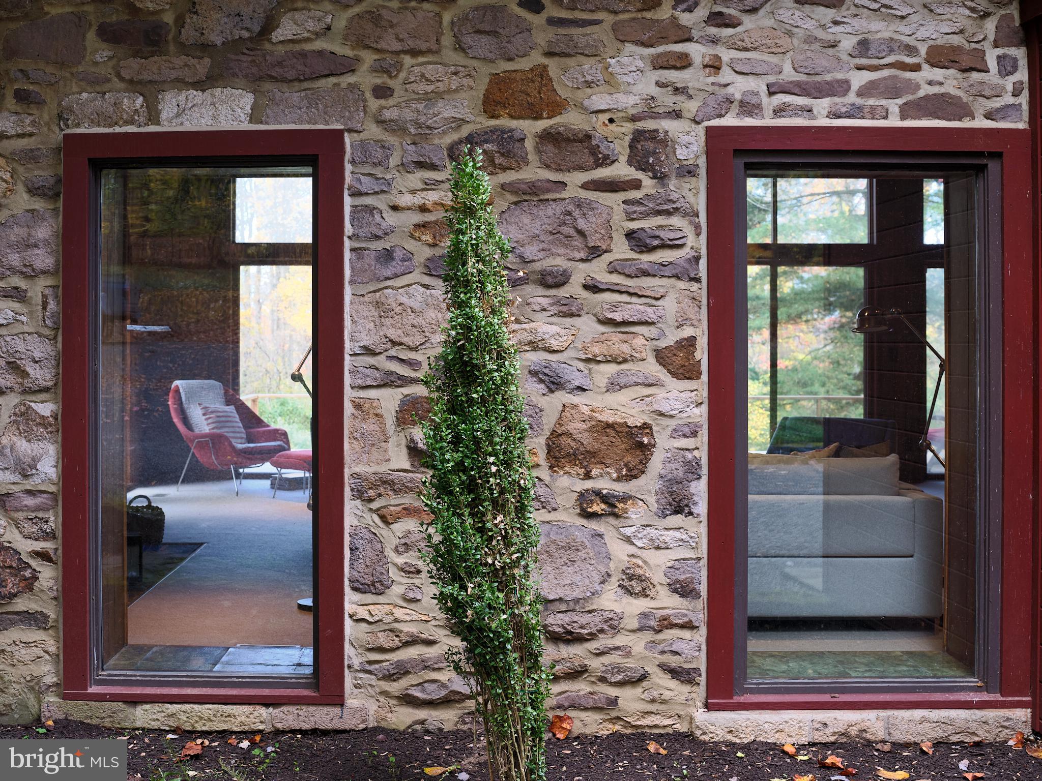 STONE MOUNT @ JERI - Residential