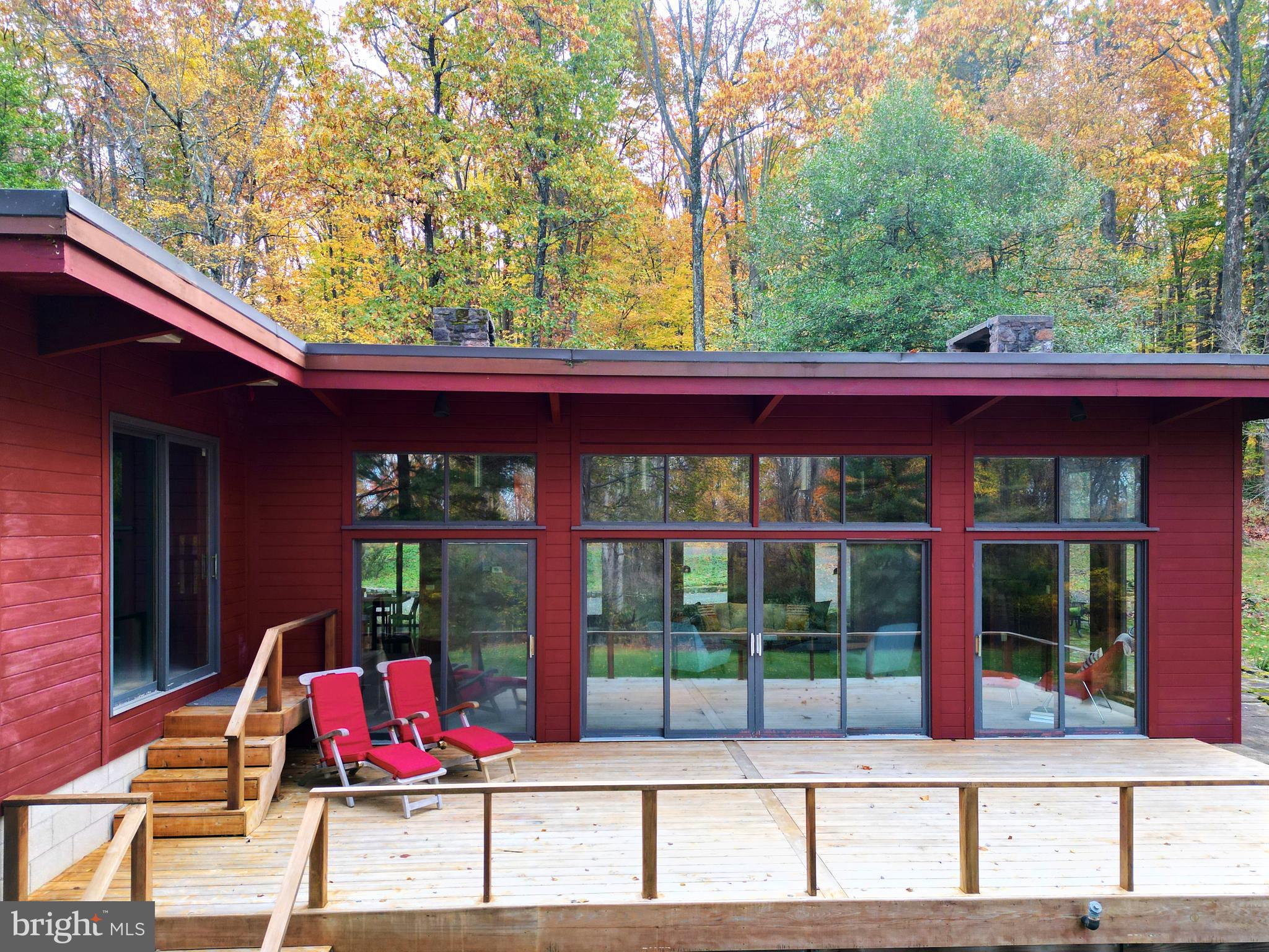 STONE MOUNT @ JERI - Residential