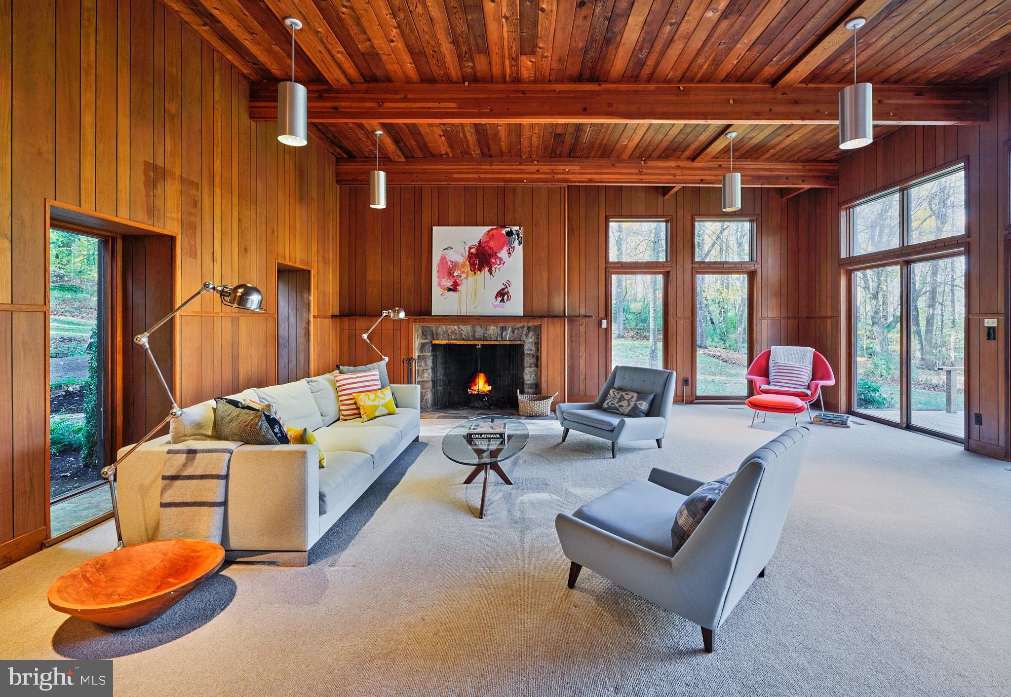 STONE MOUNT @ JERI - Residential