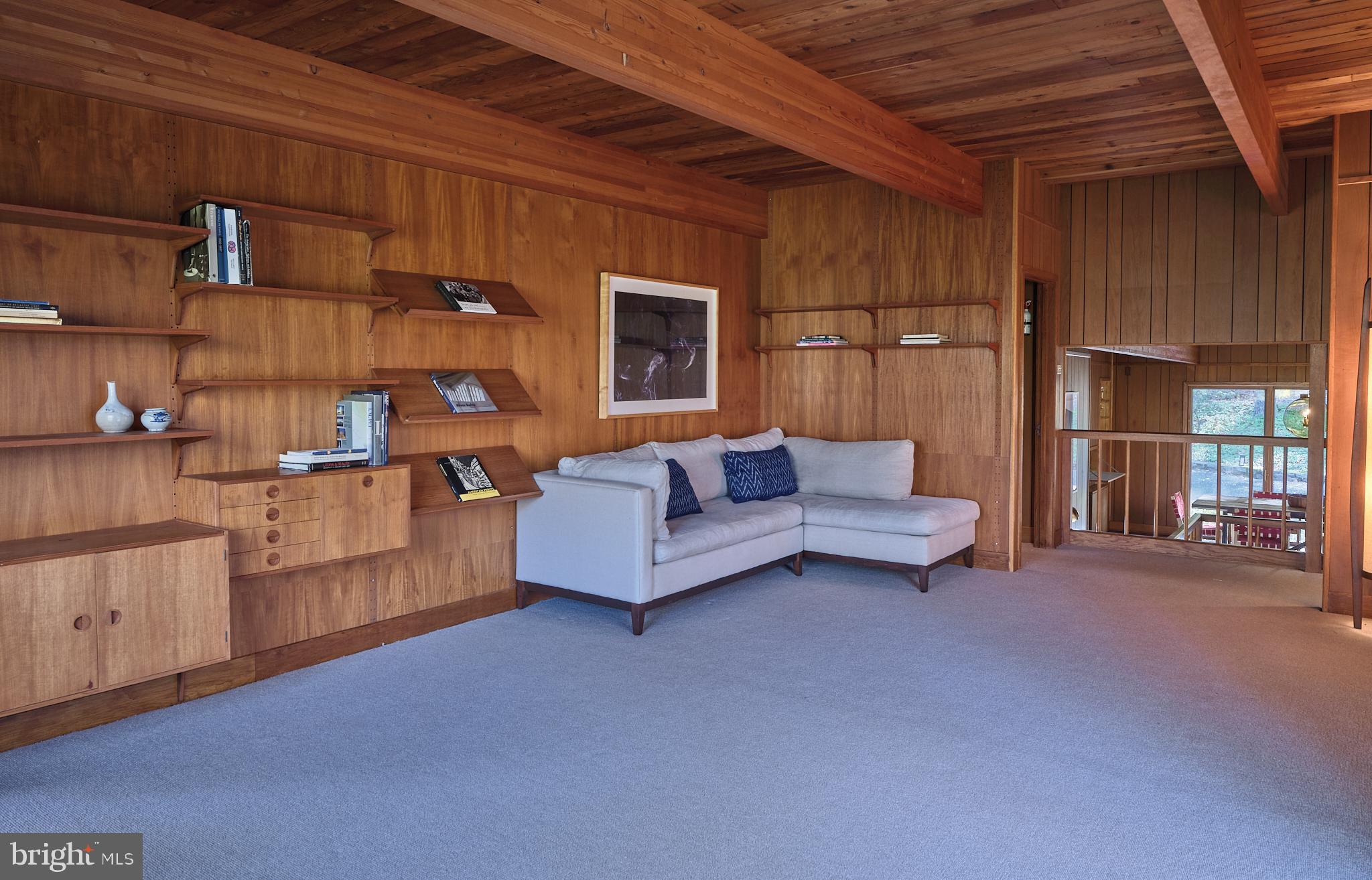 STONE MOUNT @ JERI - Residential