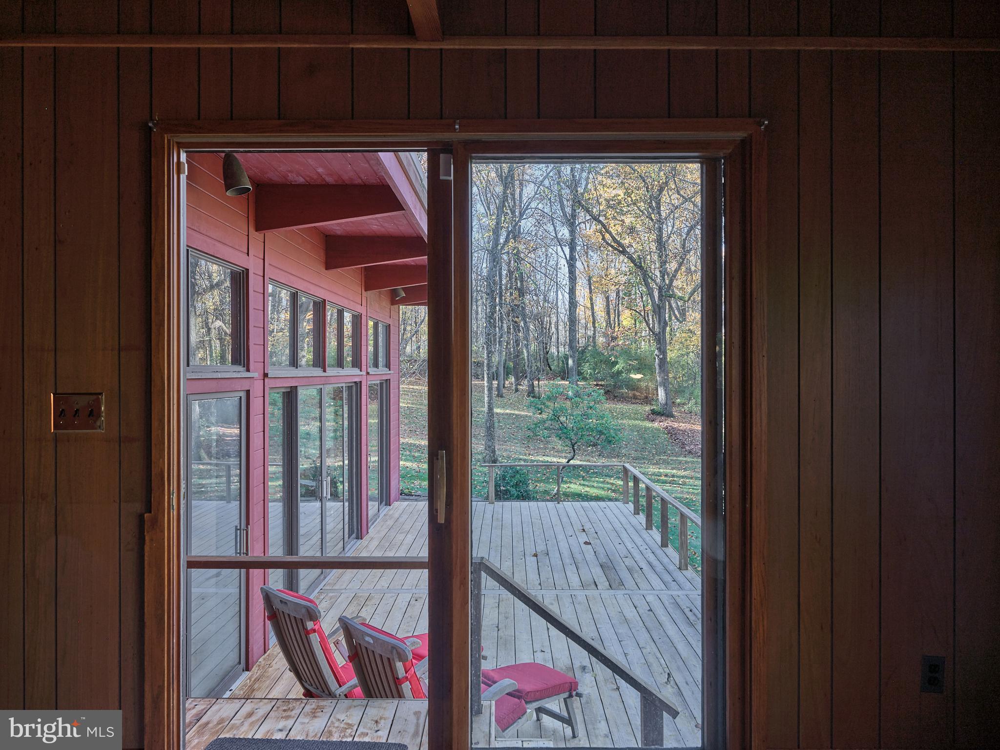 STONE MOUNT @ JERI - Residential