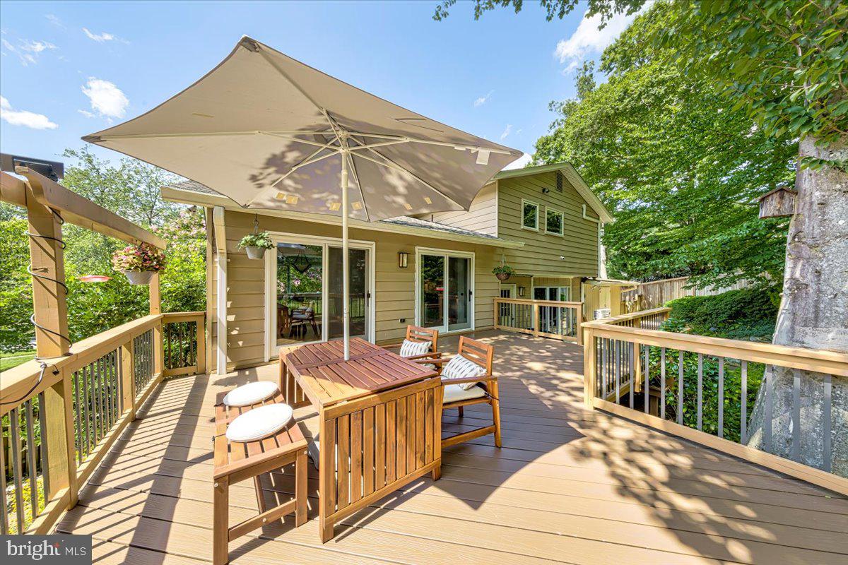 ROCK CREEK MANOR - Residential