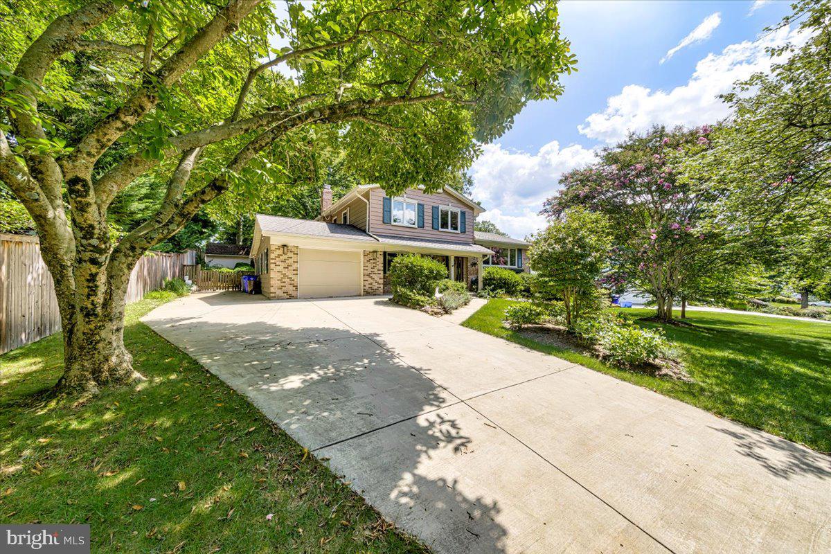 ROCK CREEK MANOR - Residential