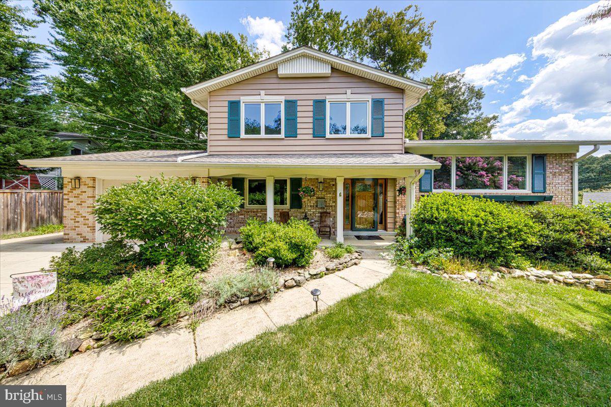 ROCK CREEK MANOR - Residential