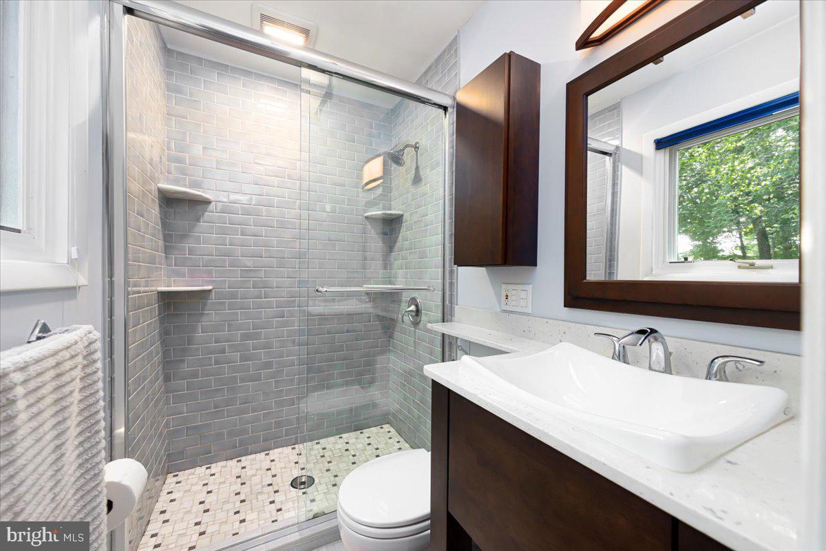 ROCK CREEK MANOR - Residential