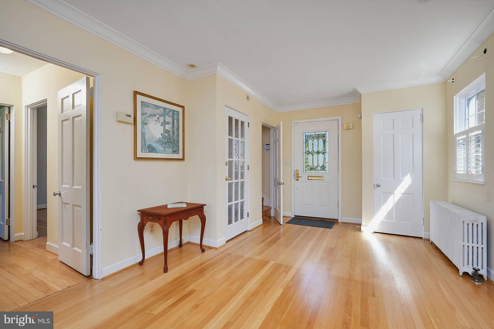 LYON VILLAGE - Residential