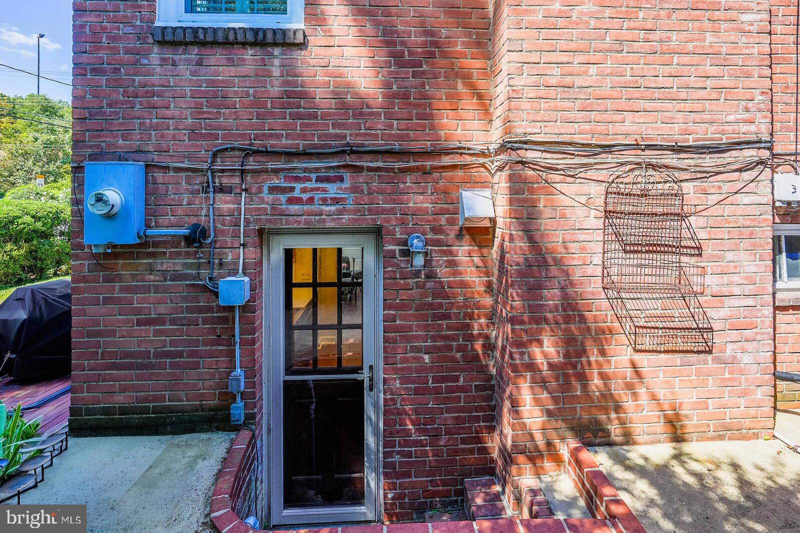 LYON VILLAGE - Residential