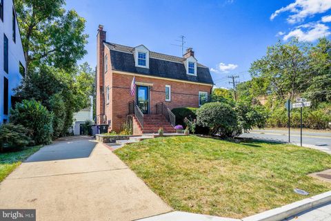 3214 19TH ROAD N ARLINGTON VA 22201